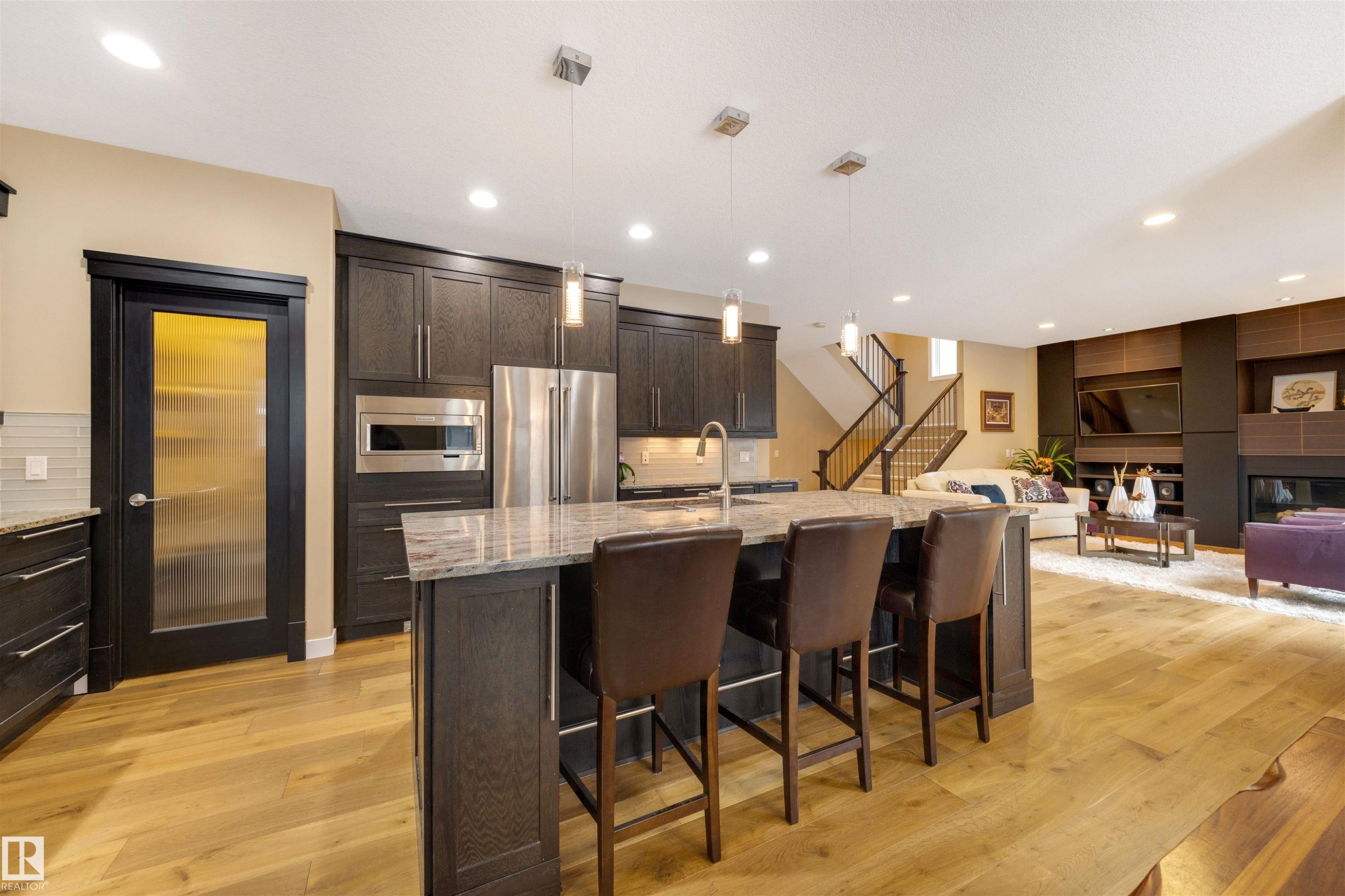 6011 Maynard Way, Edmonton, AB - Indoor Photo Showing Kitchen With Upgraded Kitchen