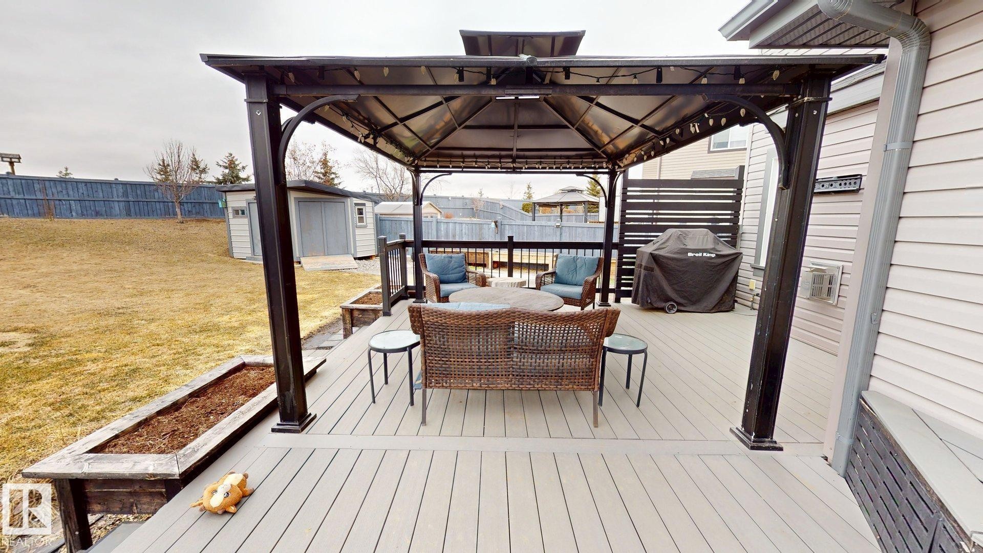 3885 Gallinger Loop, Edmonton, AB - Outdoor With Exterior