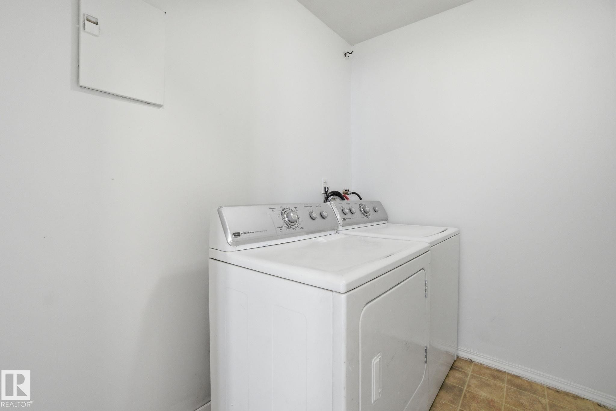 308 2908 116A Avenue, Edmonton, AB - Indoor Photo Showing Laundry Room