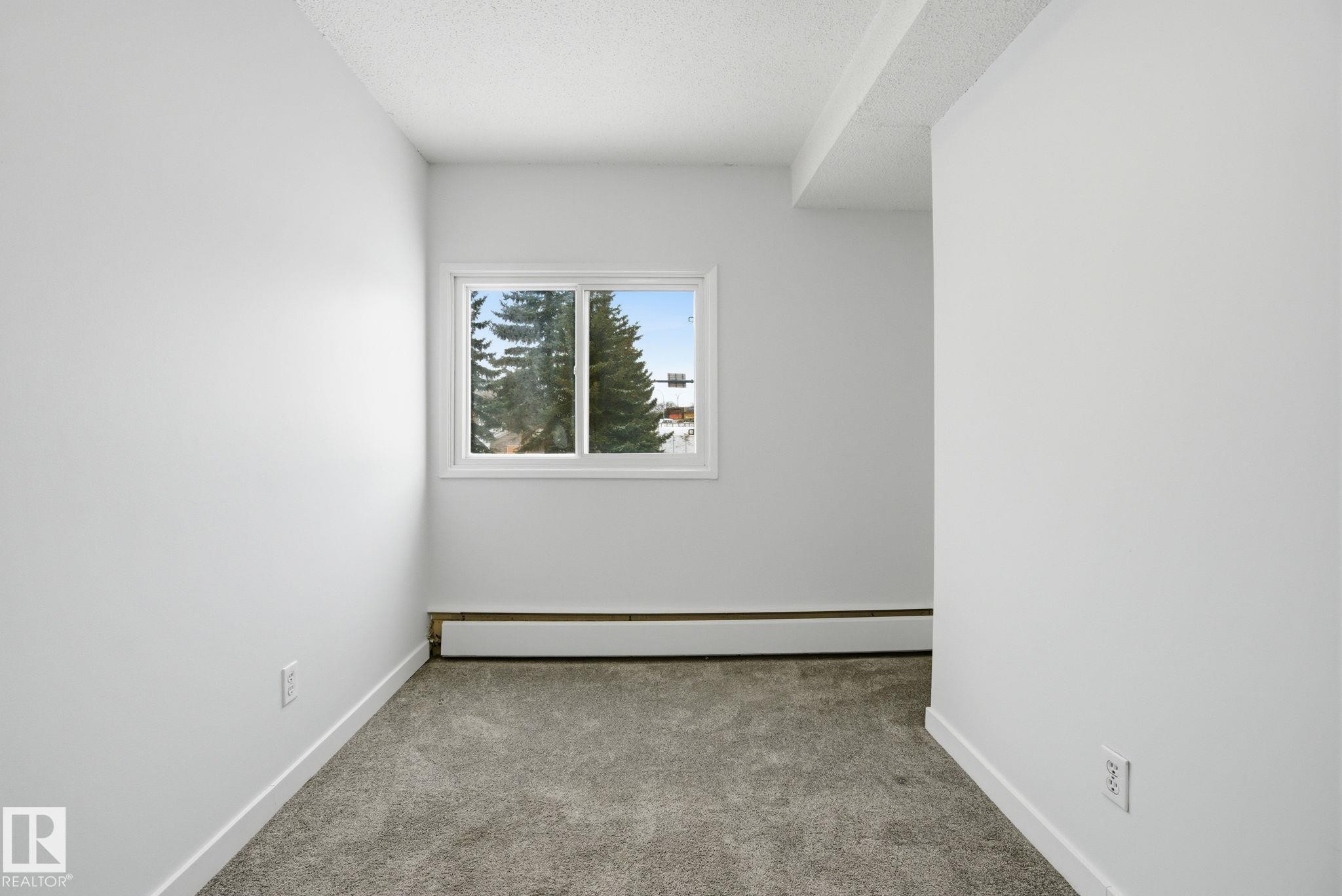 308 2908 116A Avenue, Edmonton, AB - Indoor Photo Showing Other Room