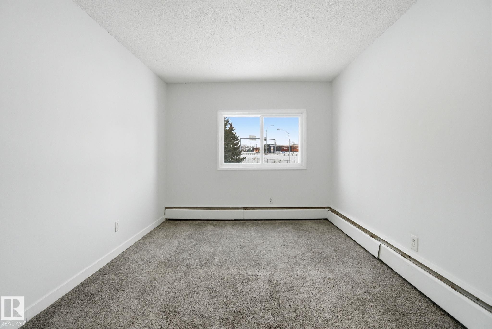 308 2908 116A Avenue, Edmonton, AB - Indoor Photo Showing Other Room