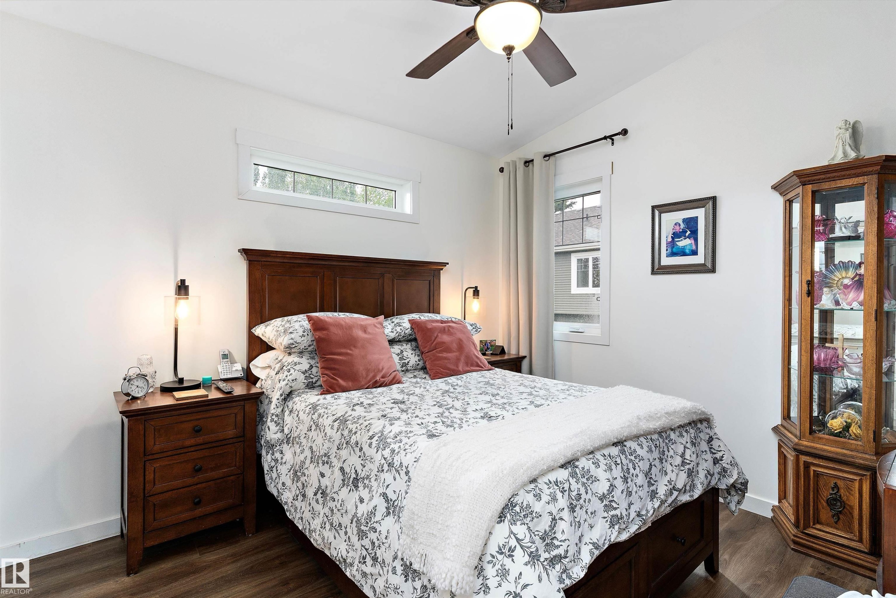 10765 65 Street, Edmonton, AB - Indoor Photo Showing Bedroom