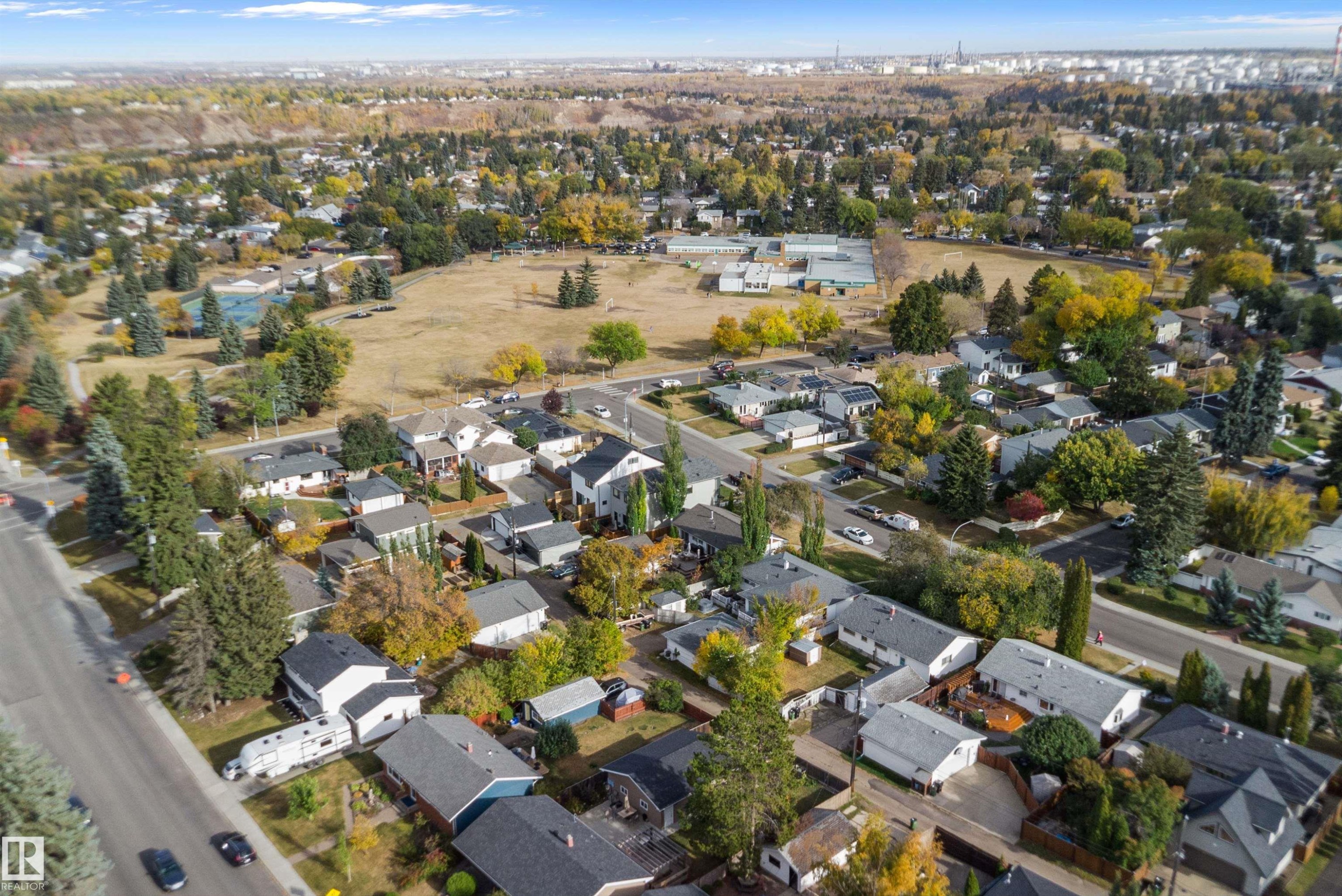 10765 65 Street, Edmonton, AB - Outdoor With View