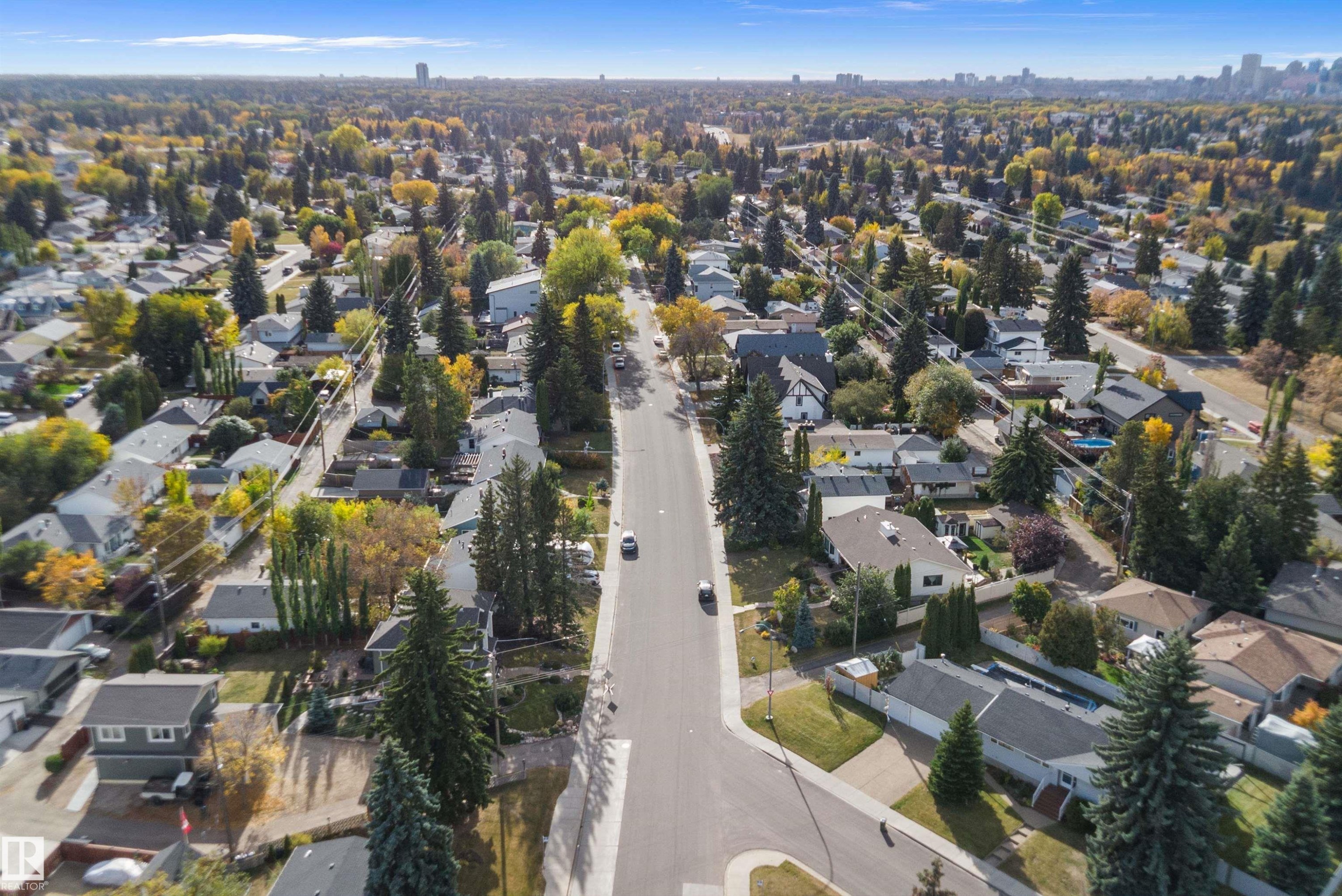 10765 65 Street, Edmonton, AB - Outdoor With View