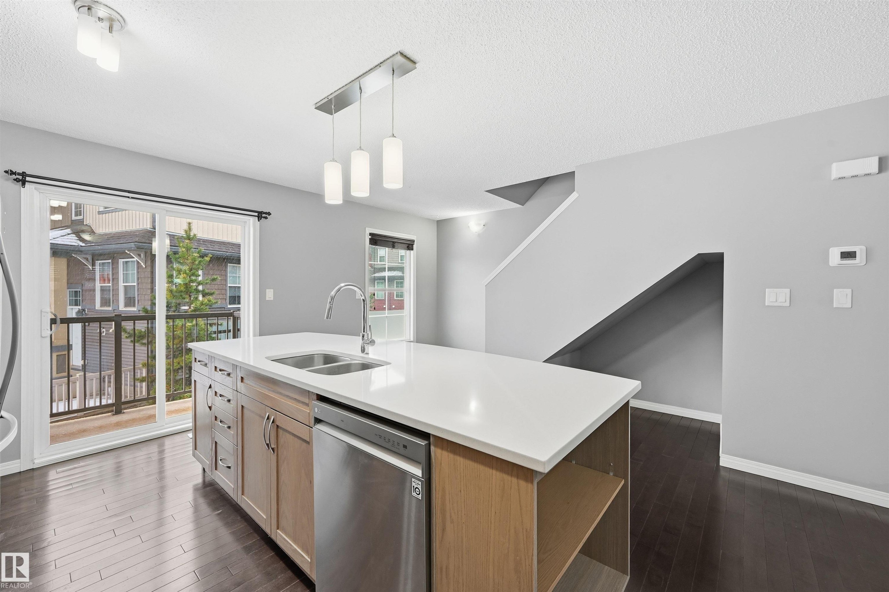 4033 Orchards Drive, Edmonton, AB - Indoor Photo Showing Kitchen With Double Sink