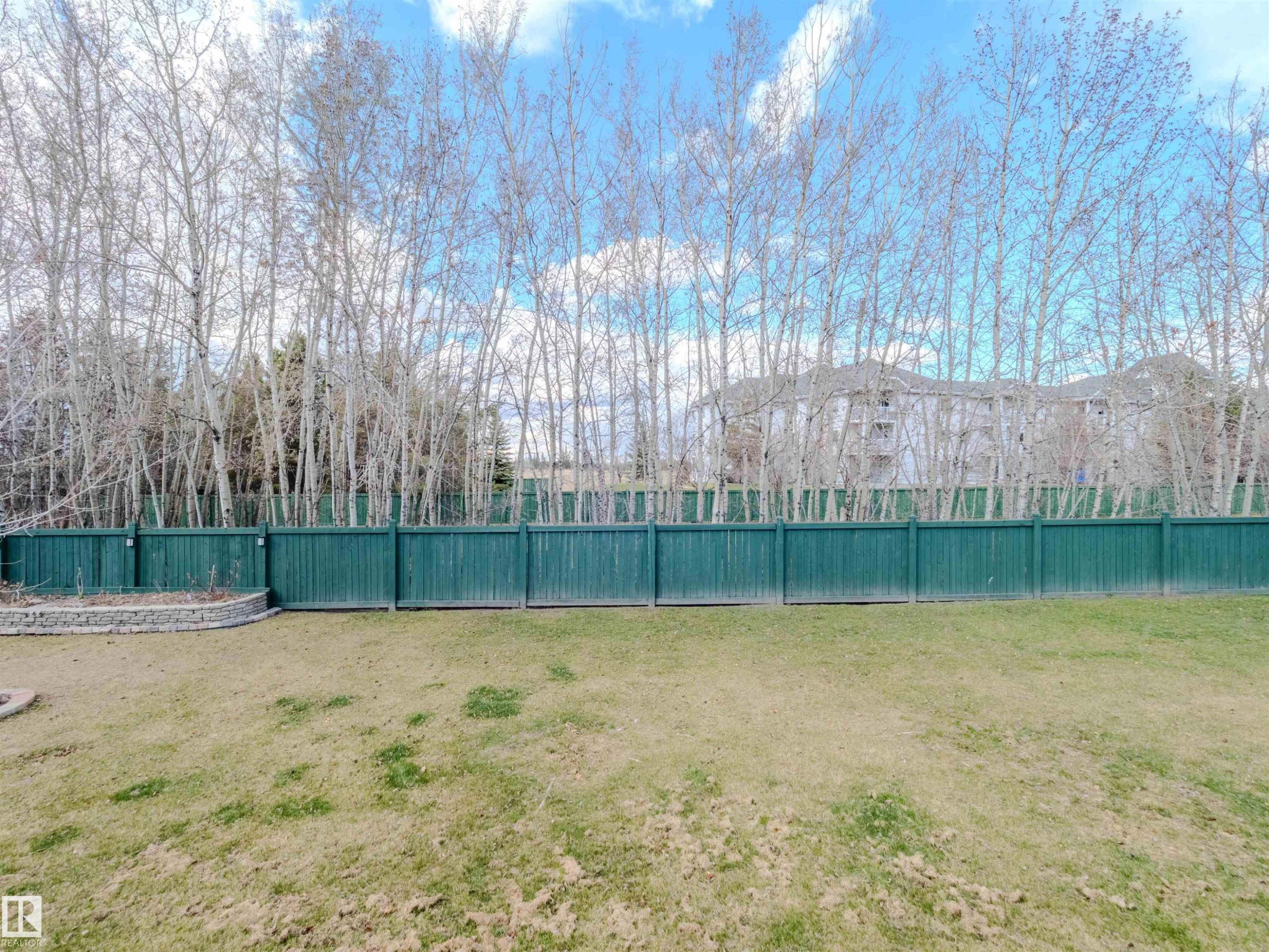 18 64 Blackburn, Edmonton, AB - Outdoor