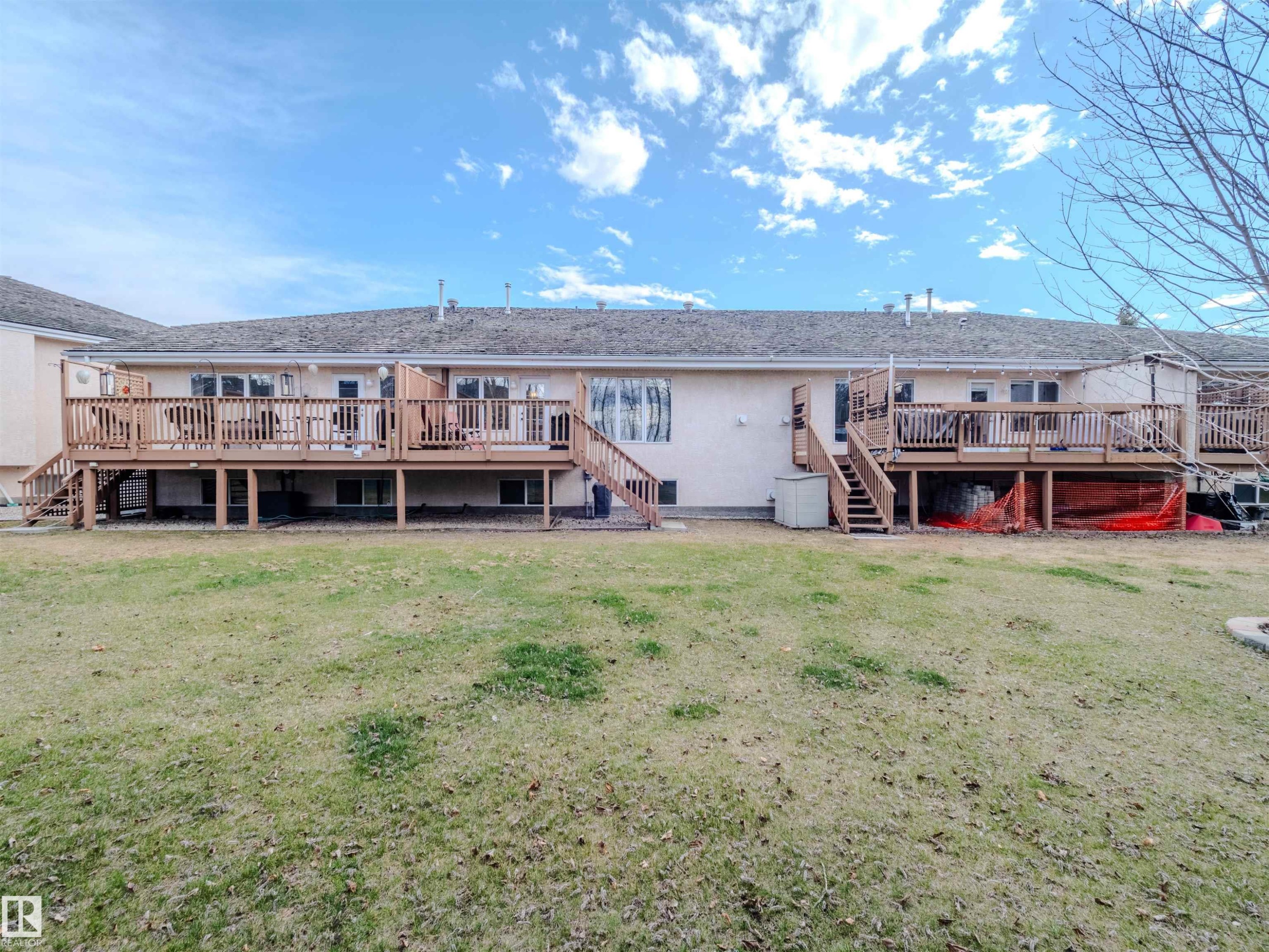 18 64 Blackburn, Edmonton, AB - Outdoor With Deck Patio Veranda