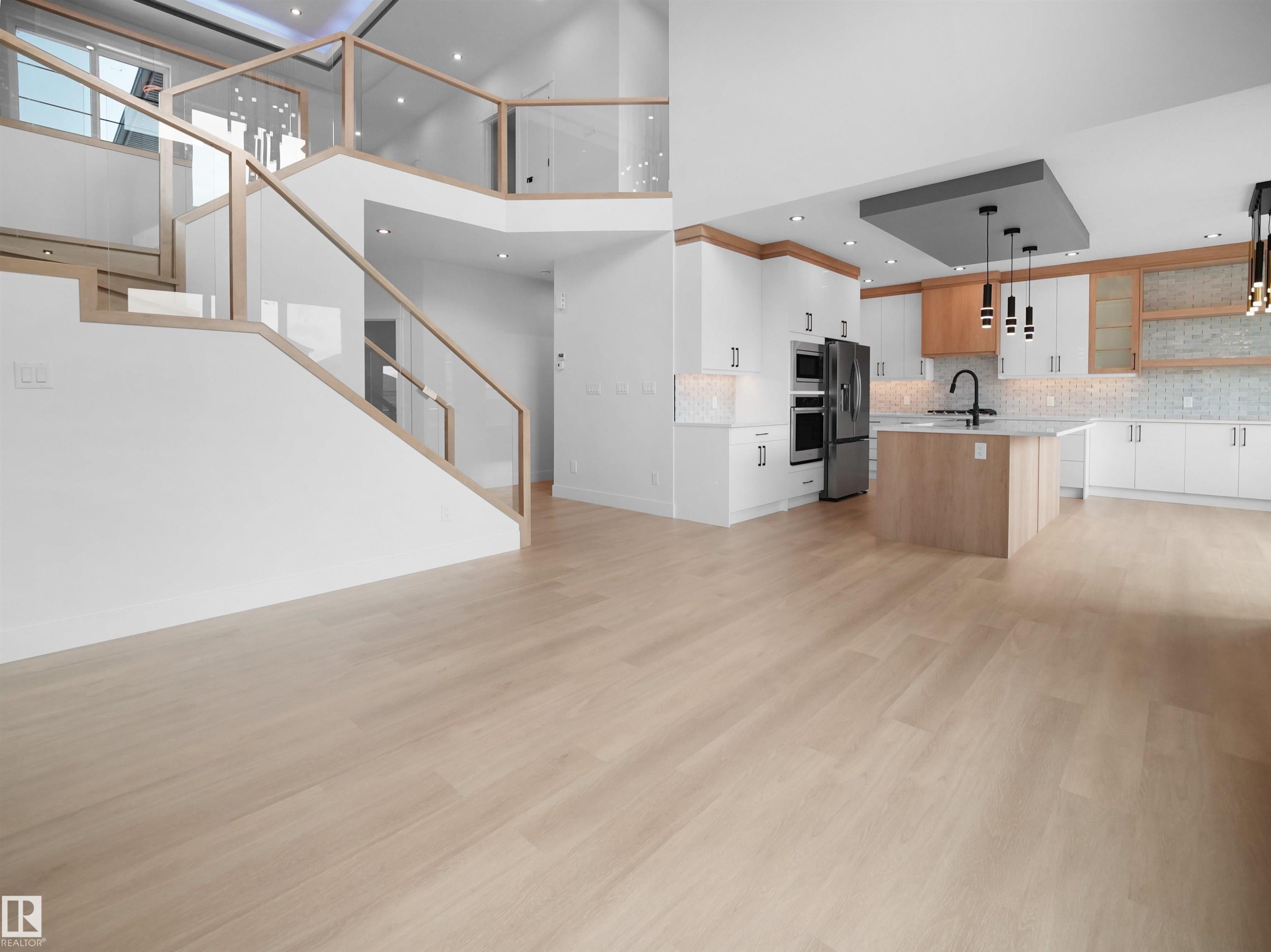 165 Edgewater Circle, Leduc, AB - Indoor Photo Showing Kitchen