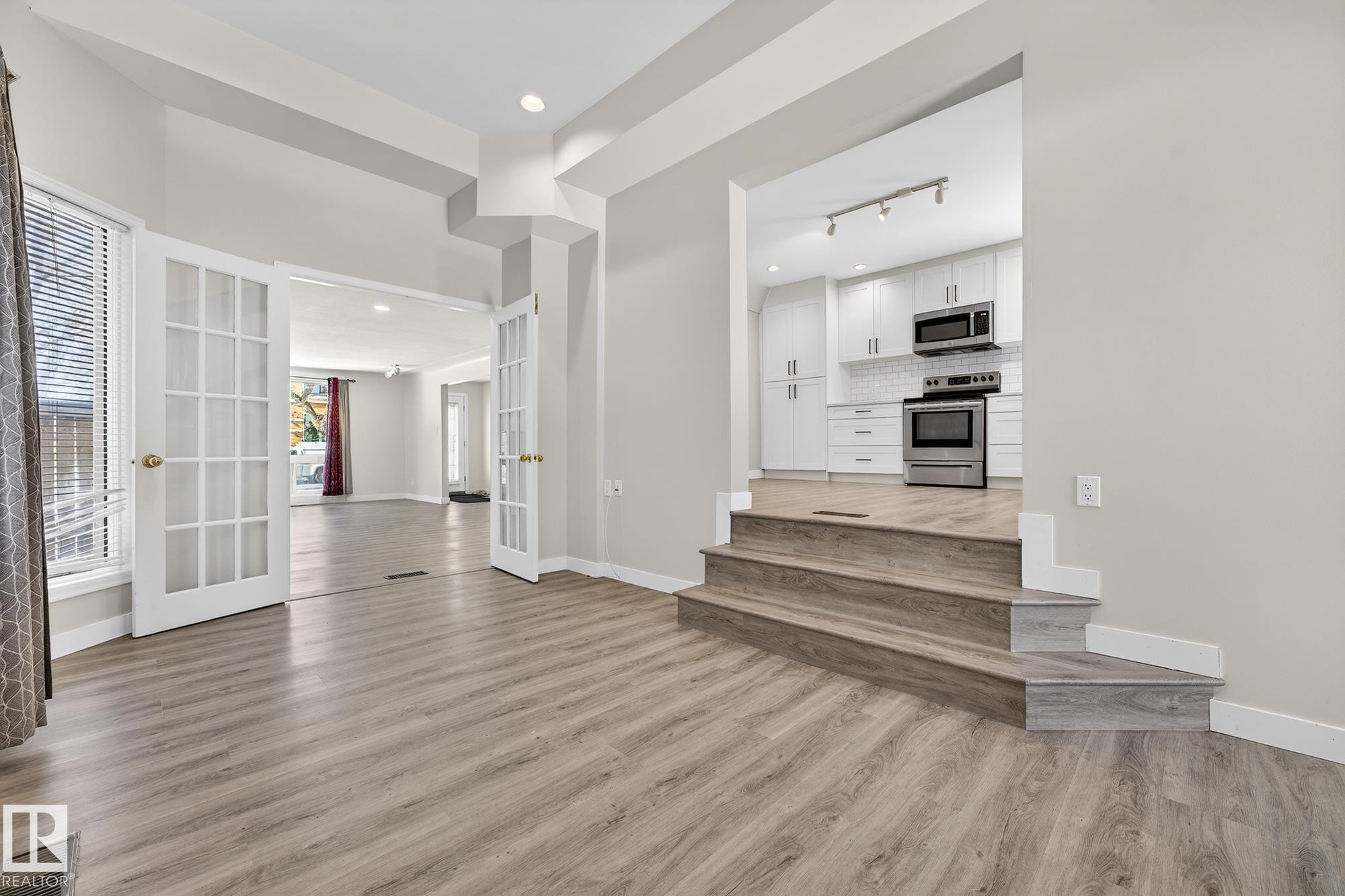 10519 140 Street, Edmonton, AB - Indoor Photo Showing Other Room