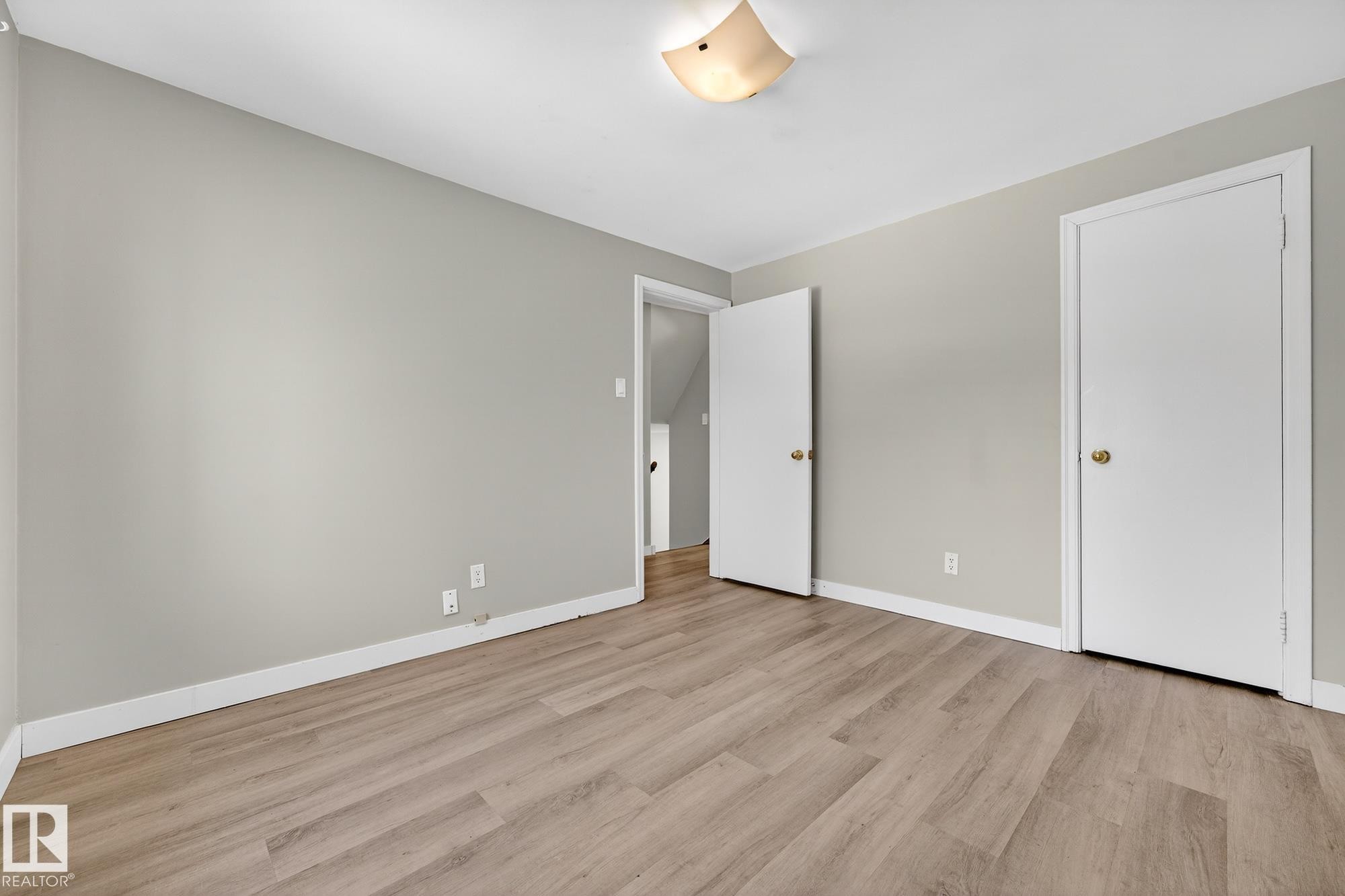 10519 140 Street, Edmonton, AB - Indoor Photo Showing Other Room
