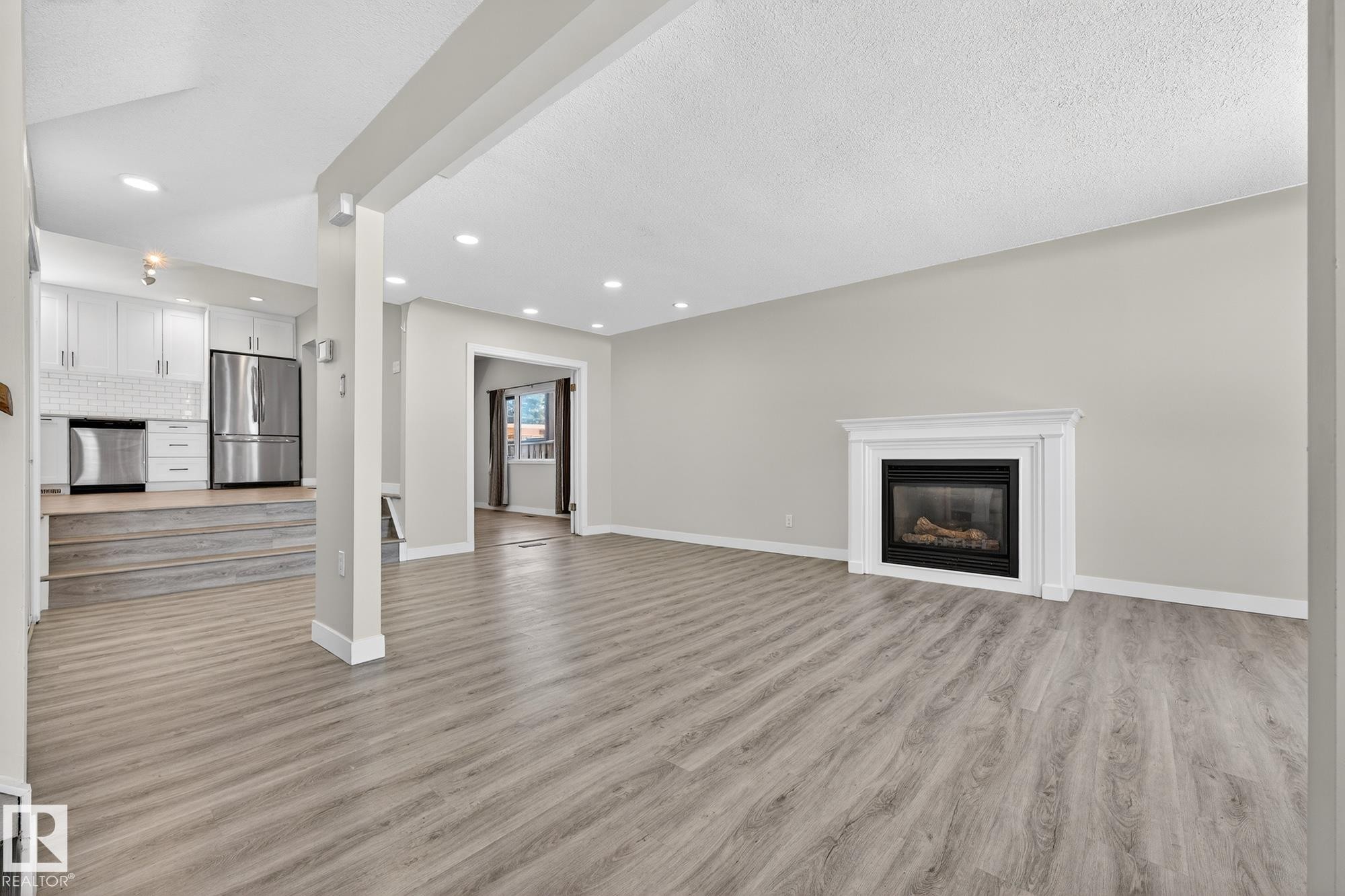 10519 140 Street, Edmonton, AB - Indoor Photo Showing Living Room With Fireplace