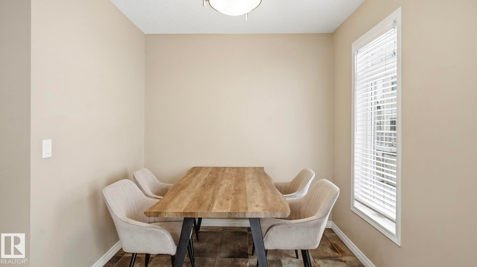 169 1804 70 St, Edmonton, AB - Indoor