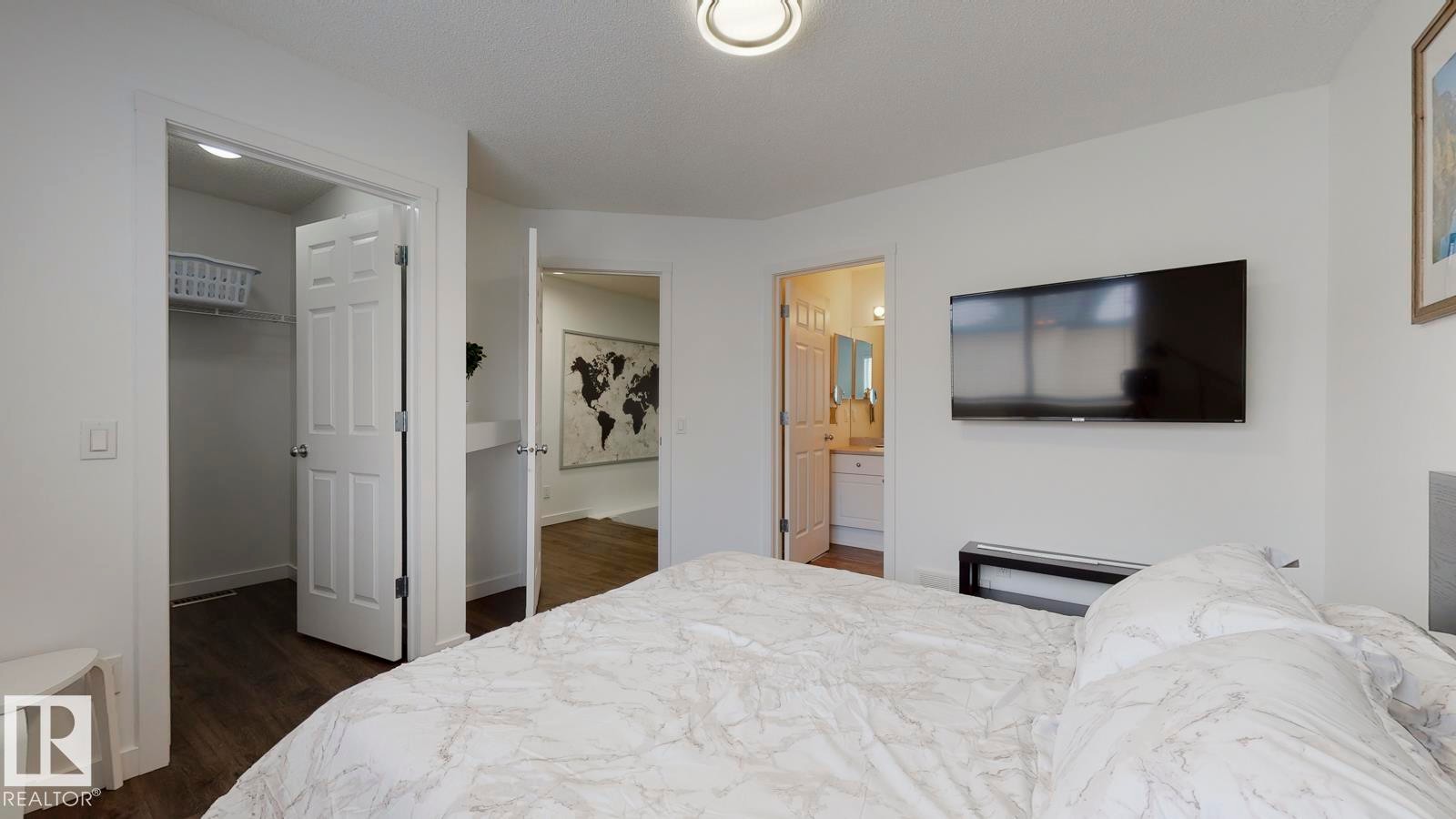 52 10909 106 Street, Edmonton, AB - Indoor Photo Showing Bedroom
