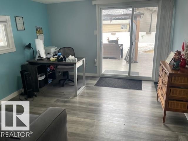 46 Round Road, Edmonton, AB - Indoor