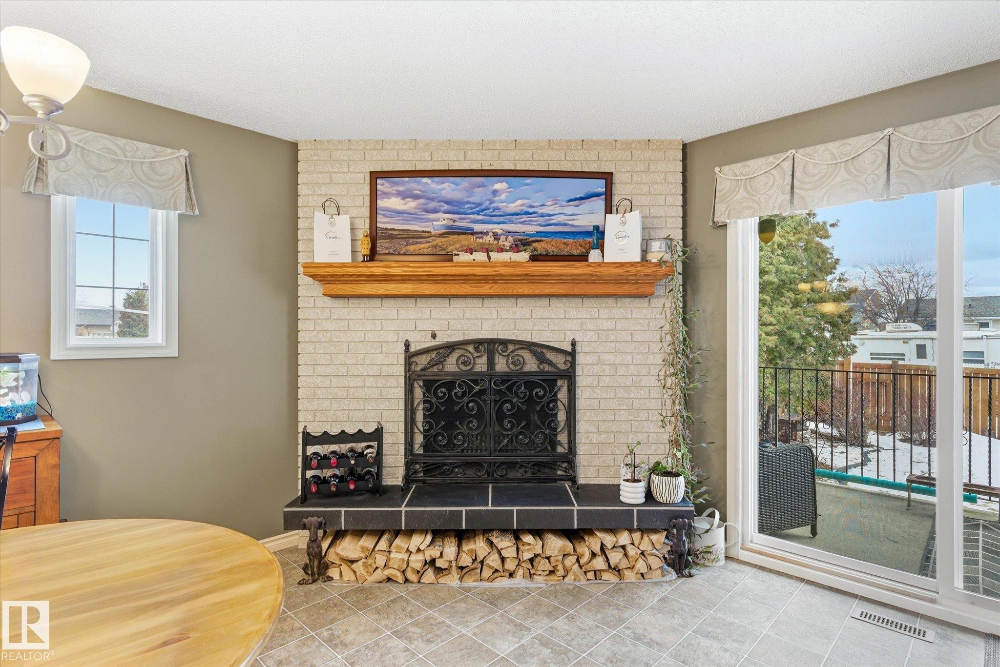 8427 152B Avenue, Edmonton, AB - Indoor With Fireplace