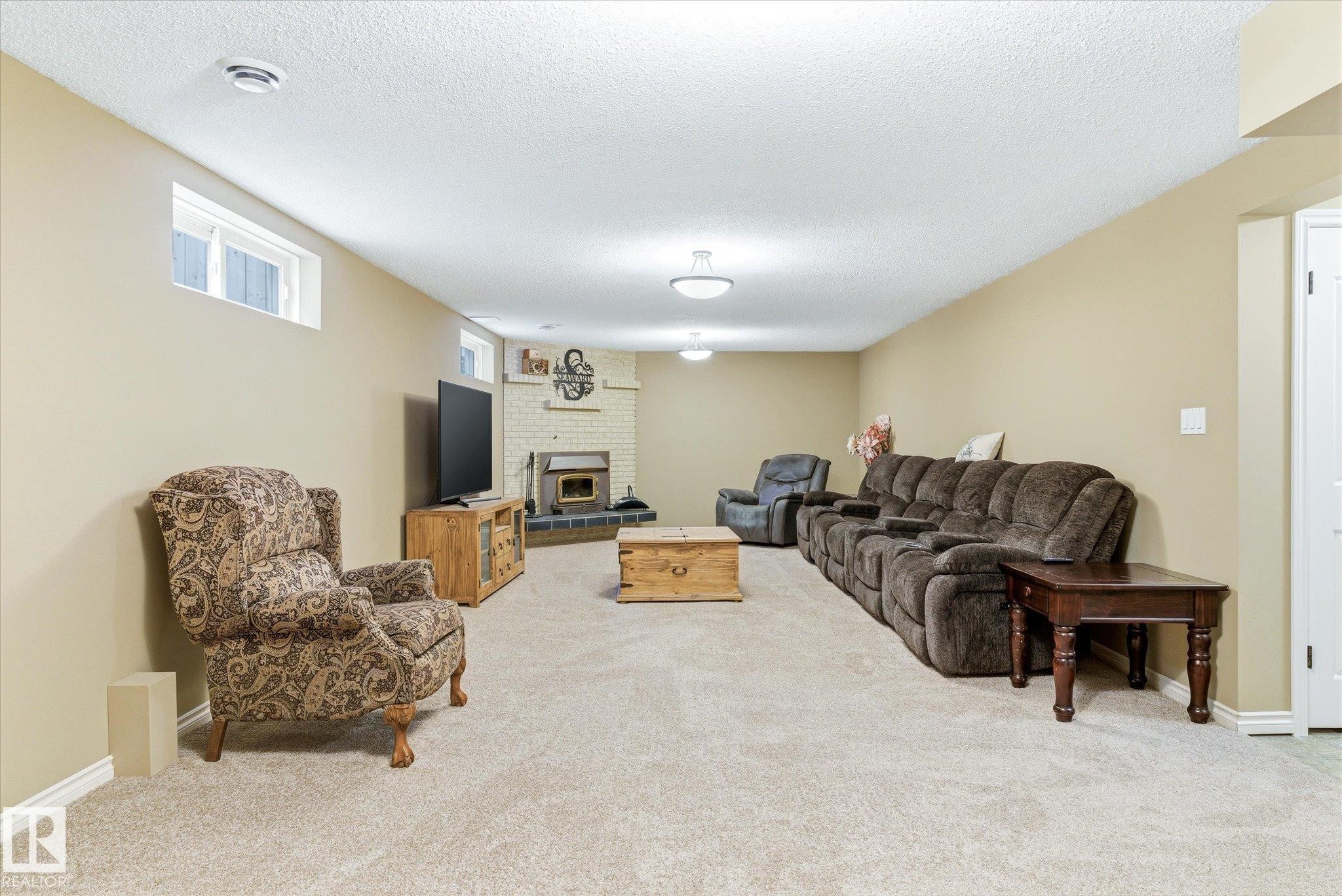 8427 152B Avenue, Edmonton, AB - Indoor With Fireplace