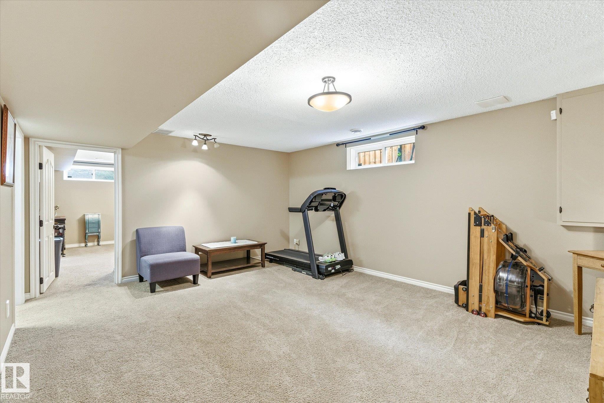 8427 152B Avenue, Edmonton, AB - Indoor