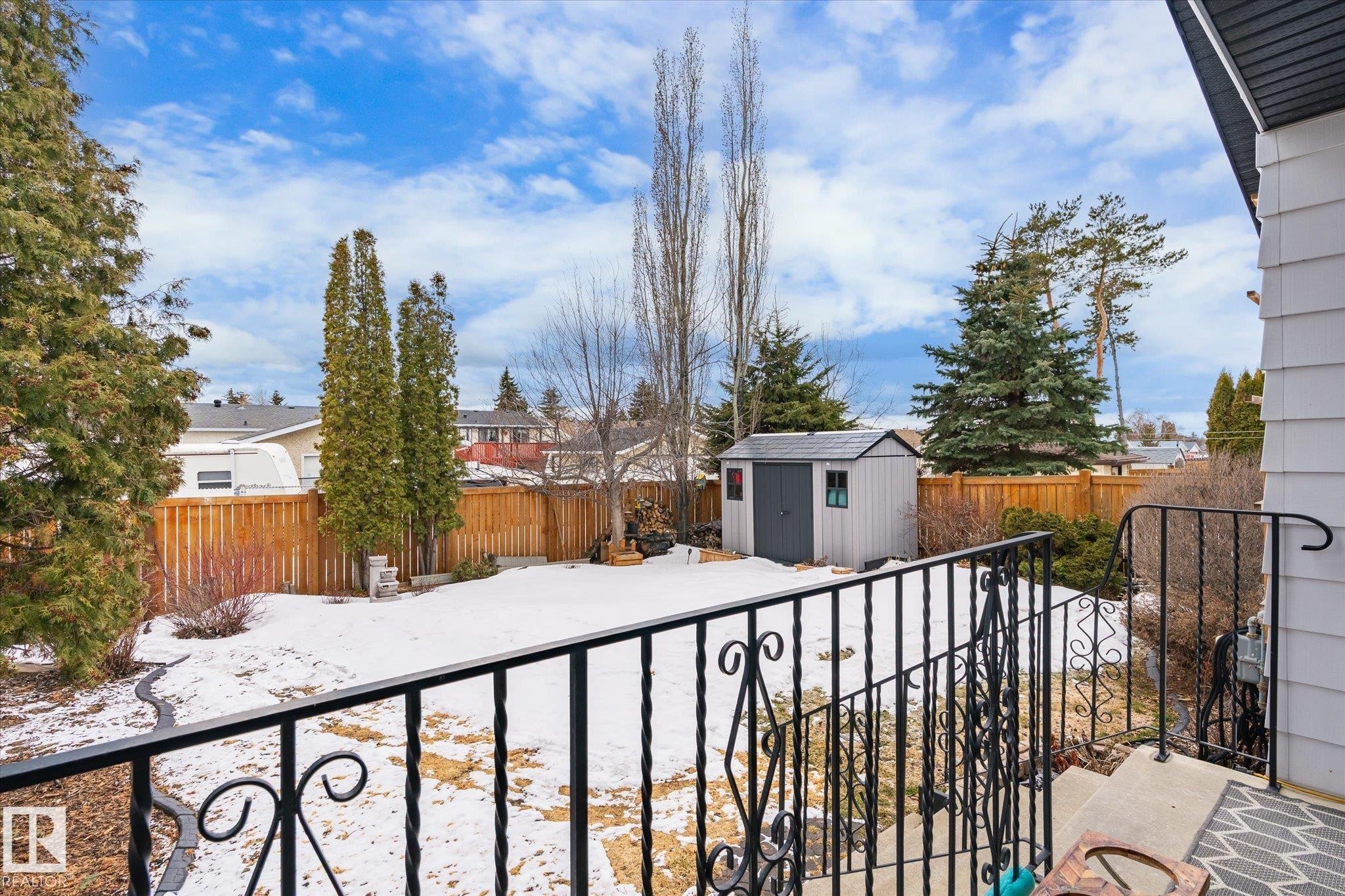 8427 152B Avenue, Edmonton, AB - Outdoor