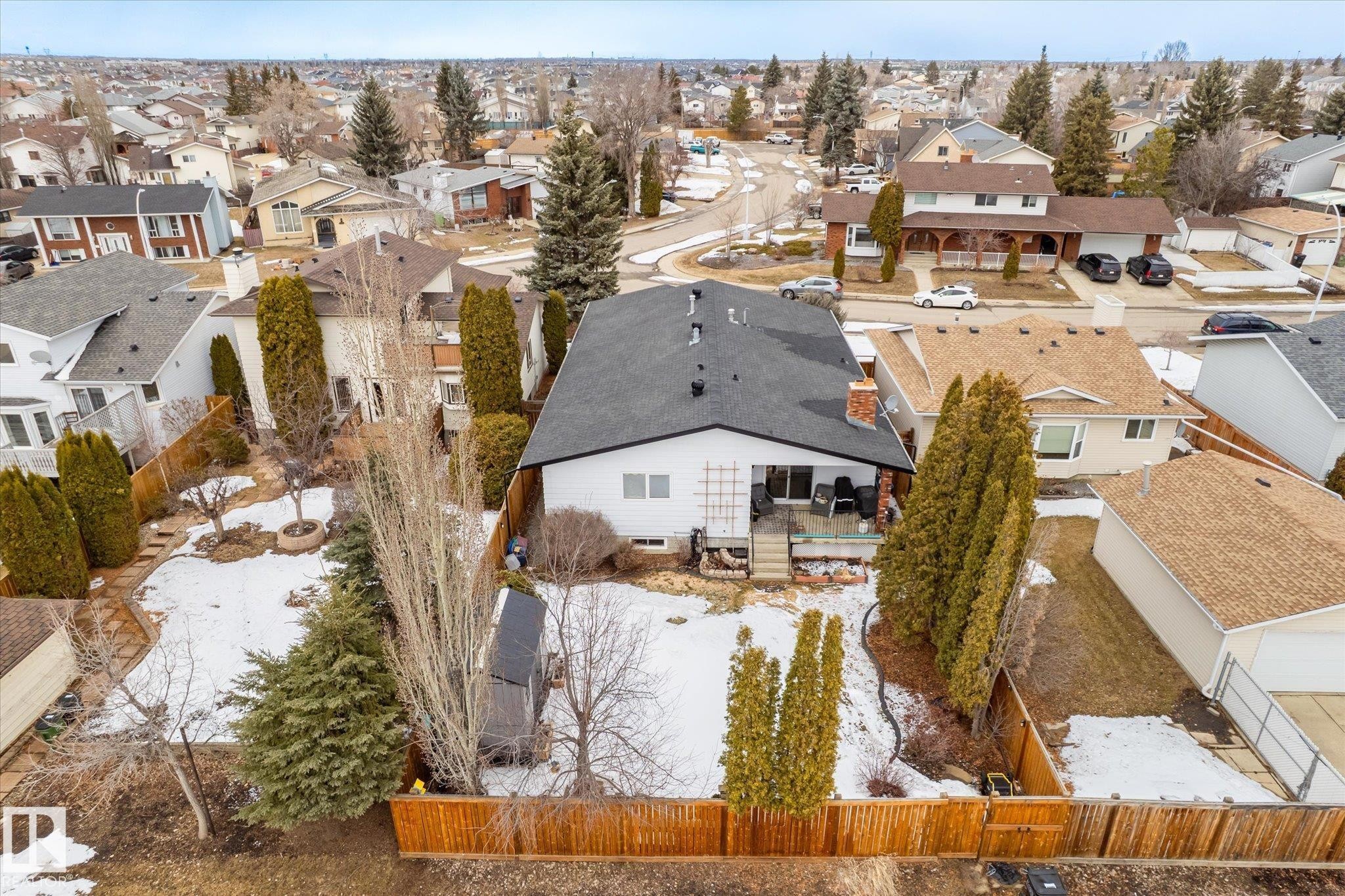 8427 152B Avenue, Edmonton, AB - Outdoor