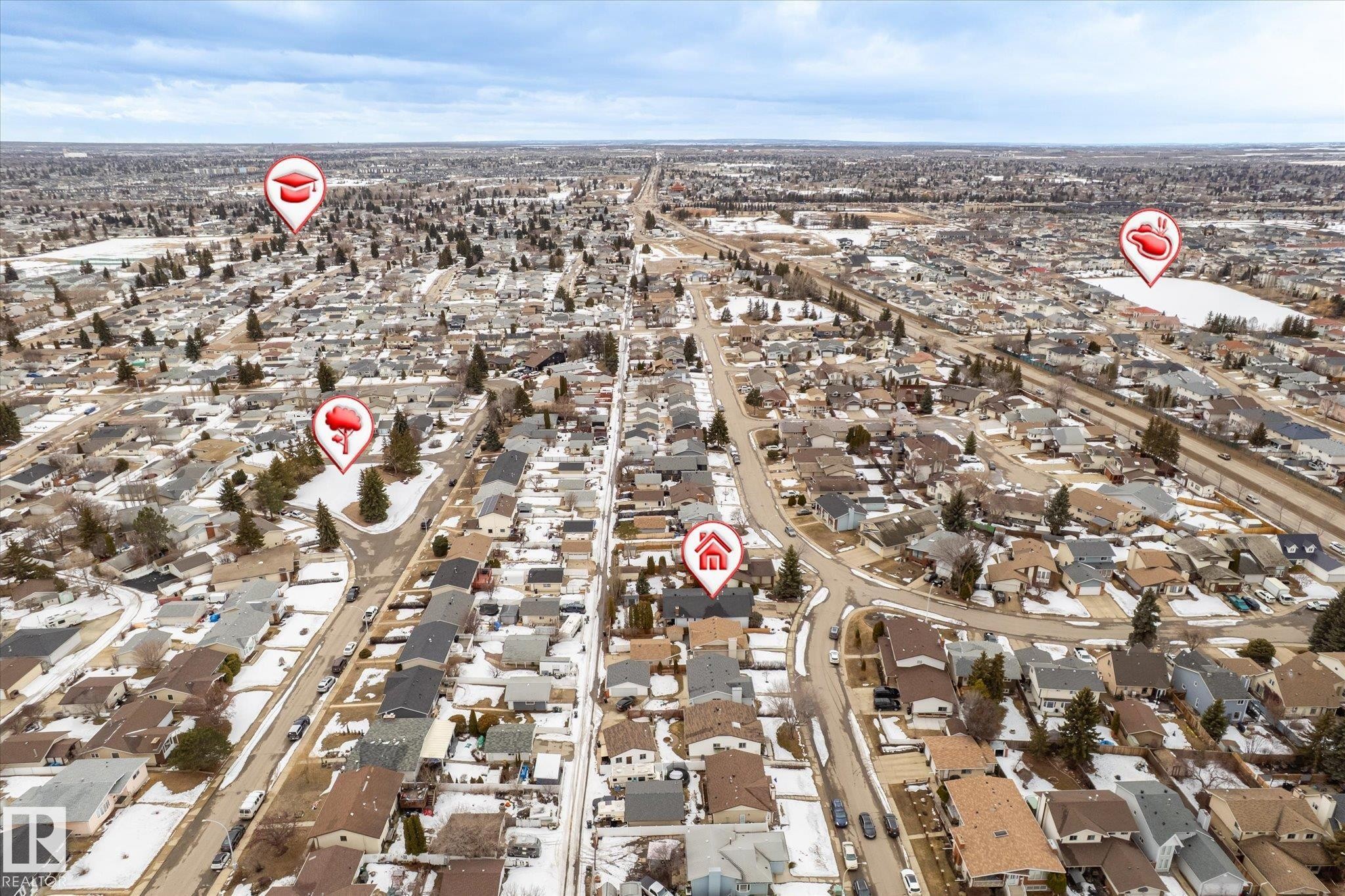 8427 152B Avenue, Edmonton, AB - Outdoor With View