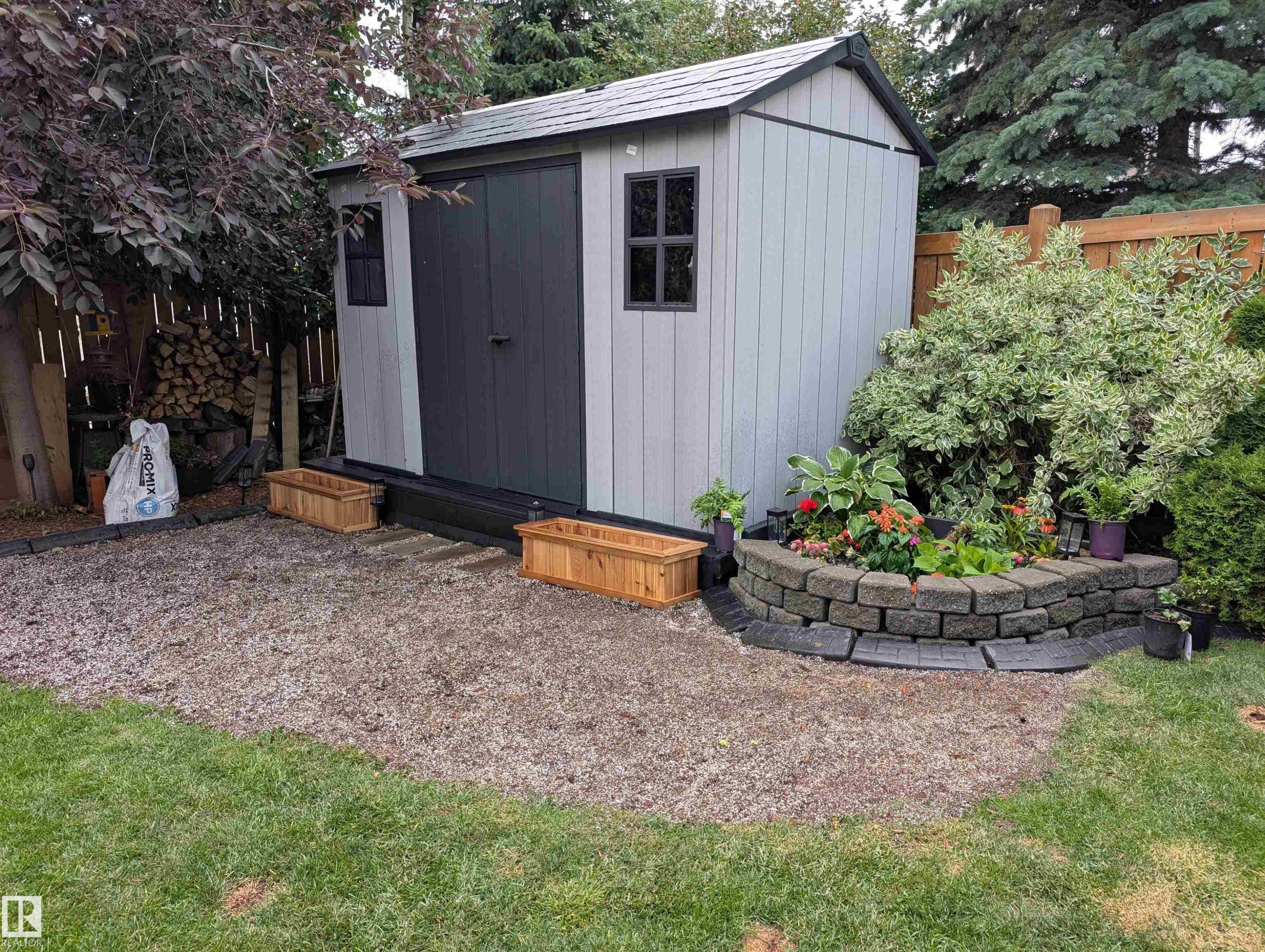 8427 152B Avenue, Edmonton, AB - Outdoor