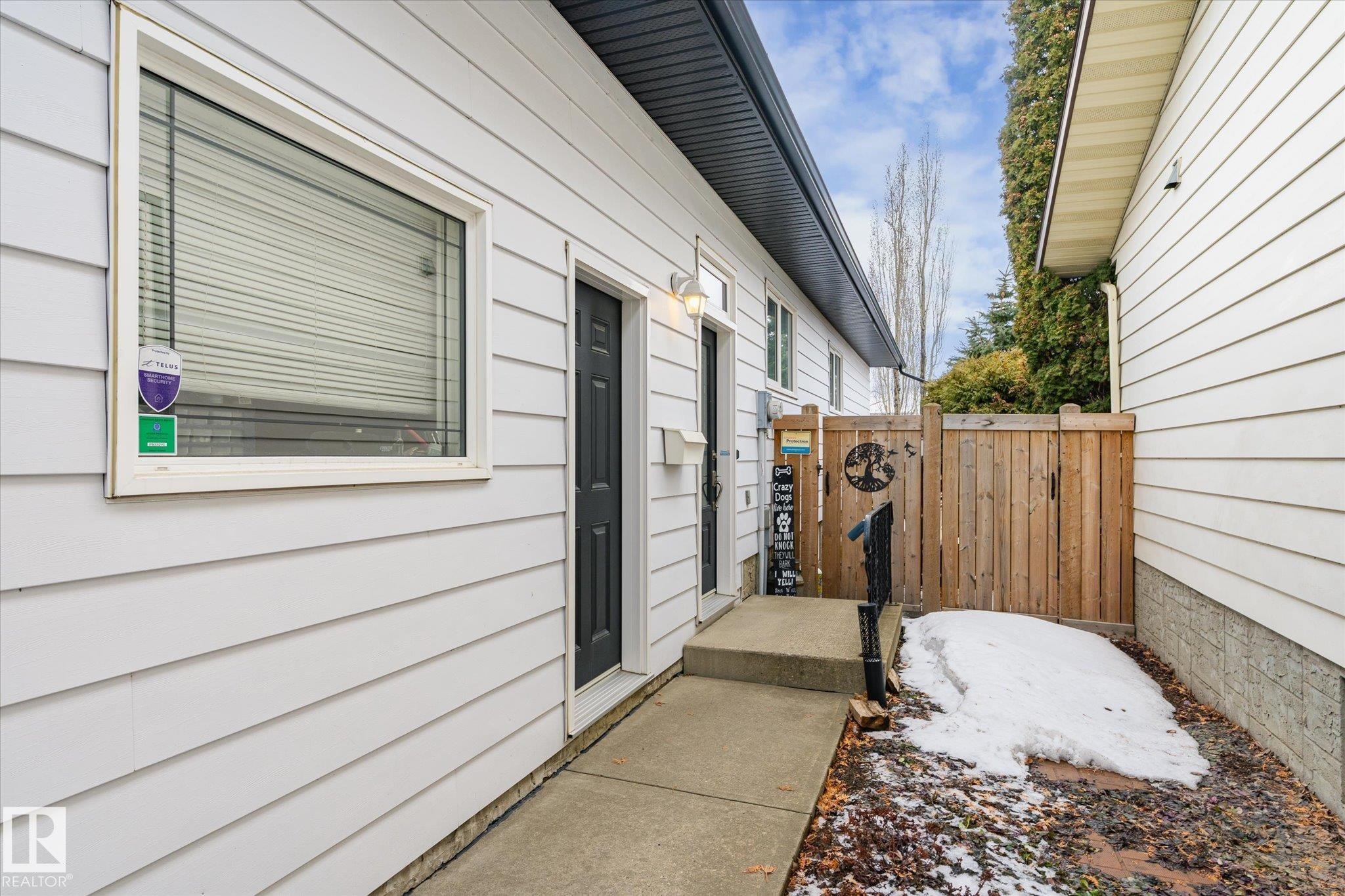 8427 152B Avenue, Edmonton, AB - Outdoor With Exterior