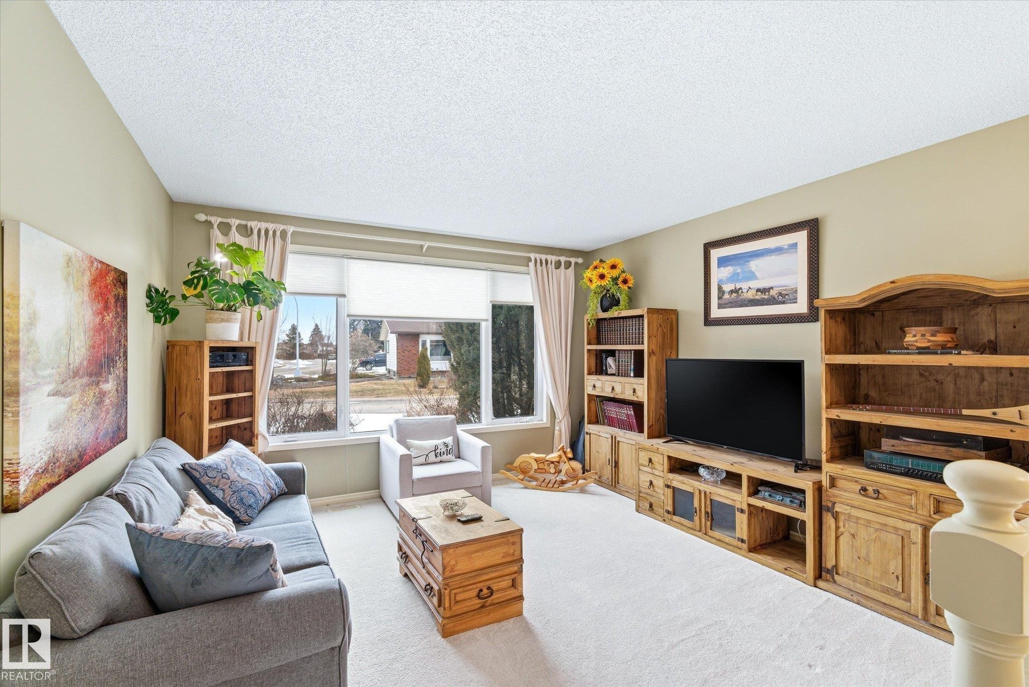 8427 152B Avenue, Edmonton, AB - Indoor