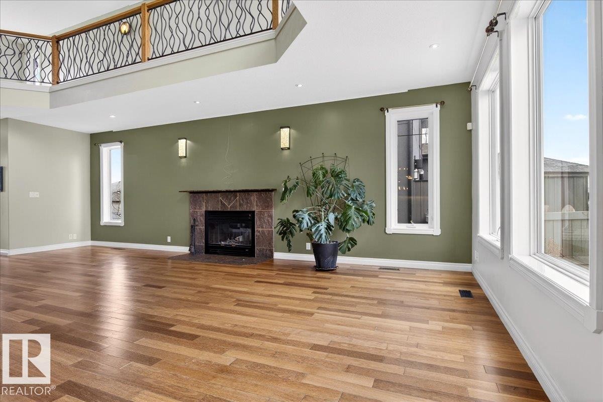 1004 Downey Way, Edmonton, AB - Indoor With Fireplace