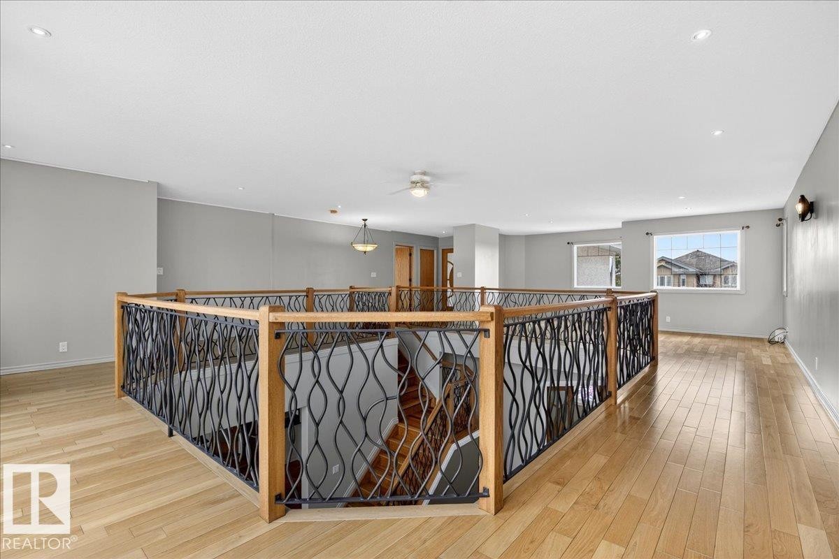 1004 Downey Way, Edmonton, AB - Indoor Photo Showing Other Room