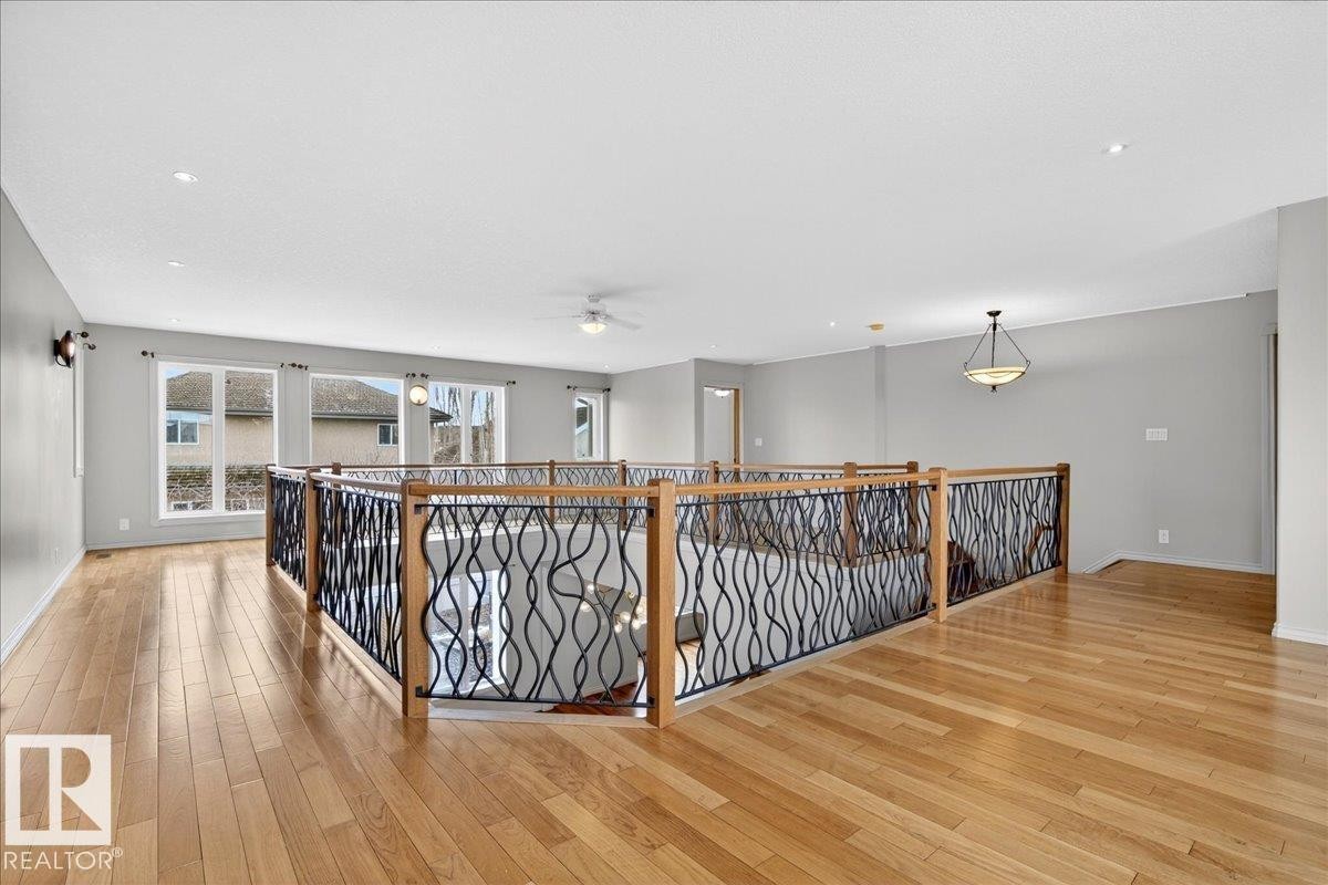 1004 Downey Way, Edmonton, AB - Indoor Photo Showing Other Room