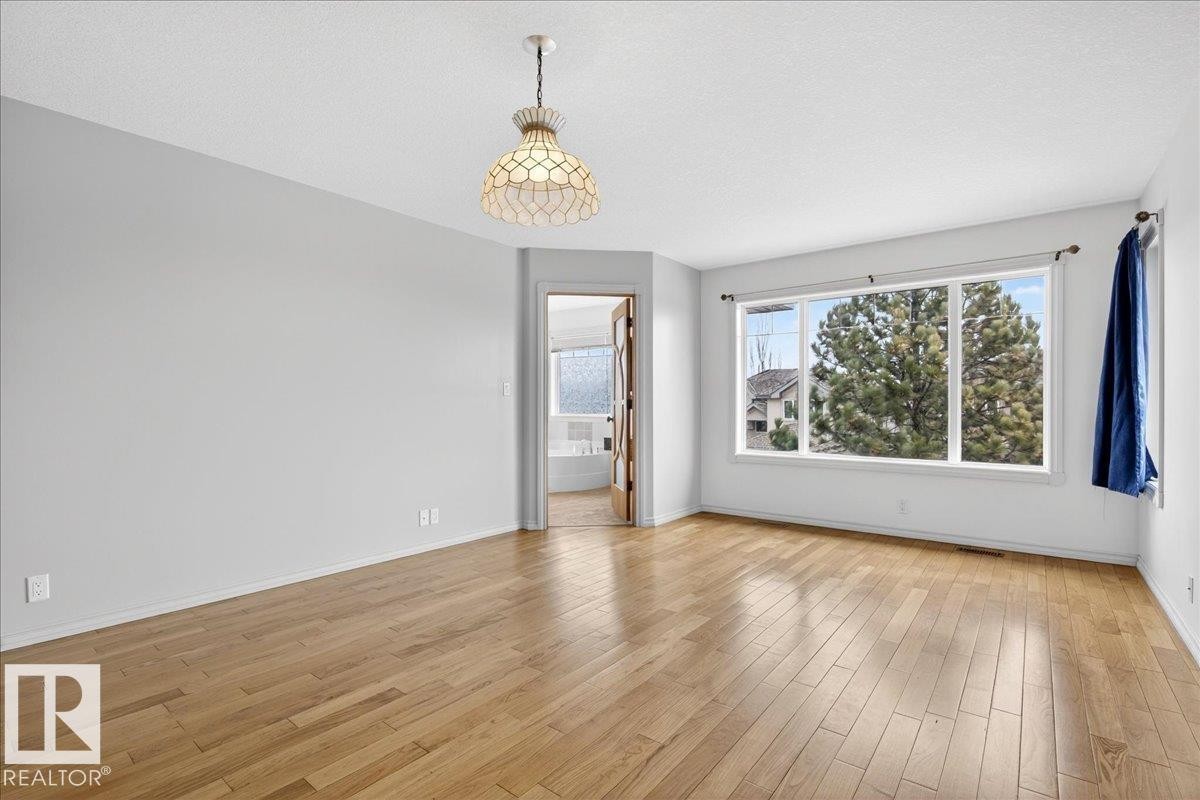 1004 Downey Way, Edmonton, AB - Indoor