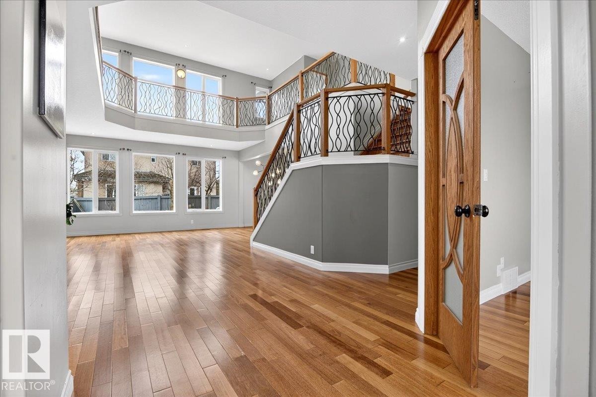 1004 Downey Way, Edmonton, AB - Indoor Photo Showing Other Room