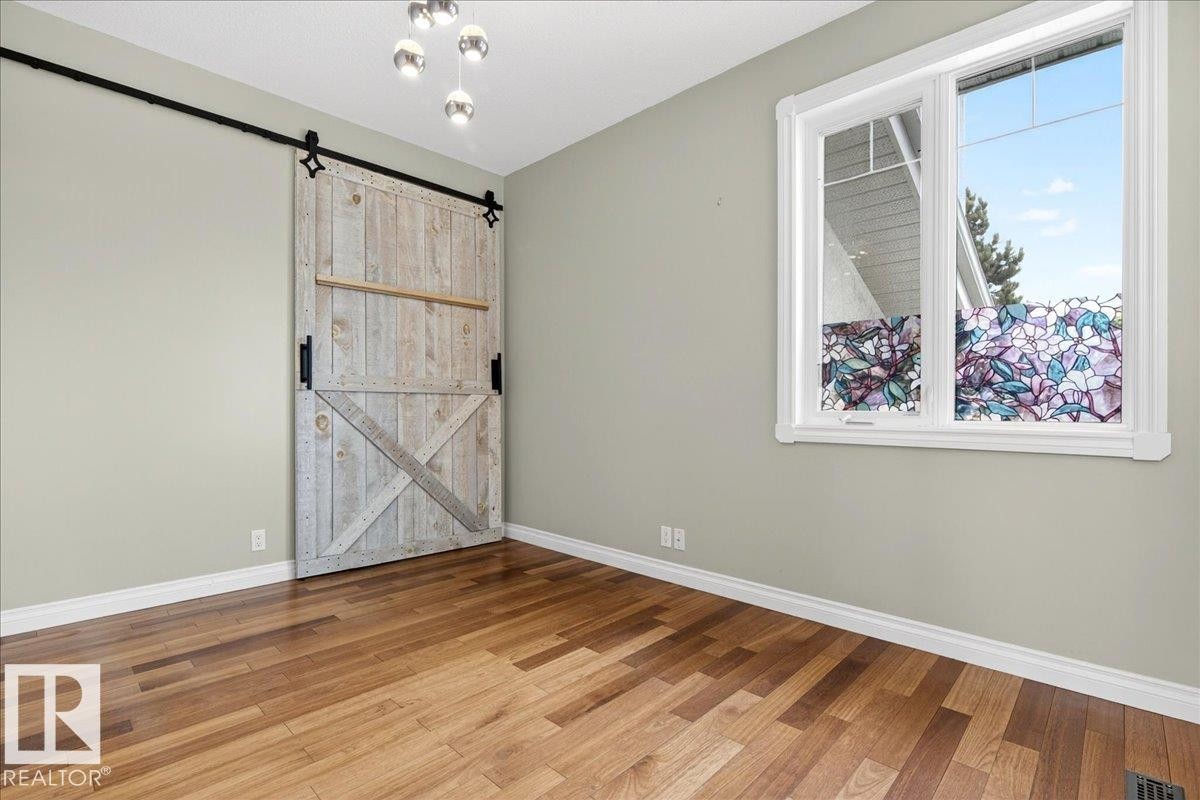 1004 Downey Way, Edmonton, AB - Indoor Photo Showing Other Room