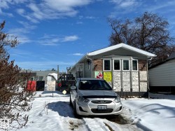 4911 52 Street Entwistle, AB T0E 0S0