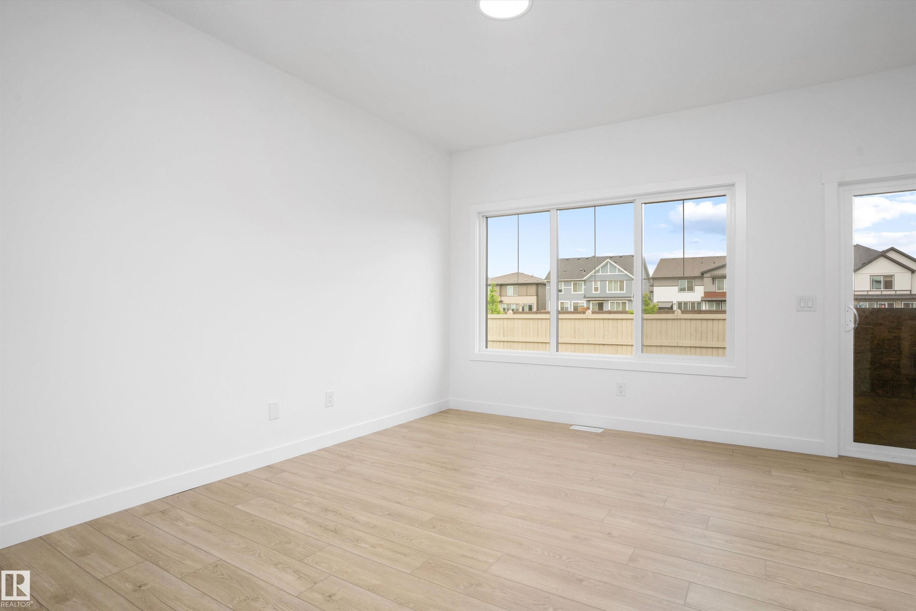 1058 Cristall Crescent, Edmonton, AB