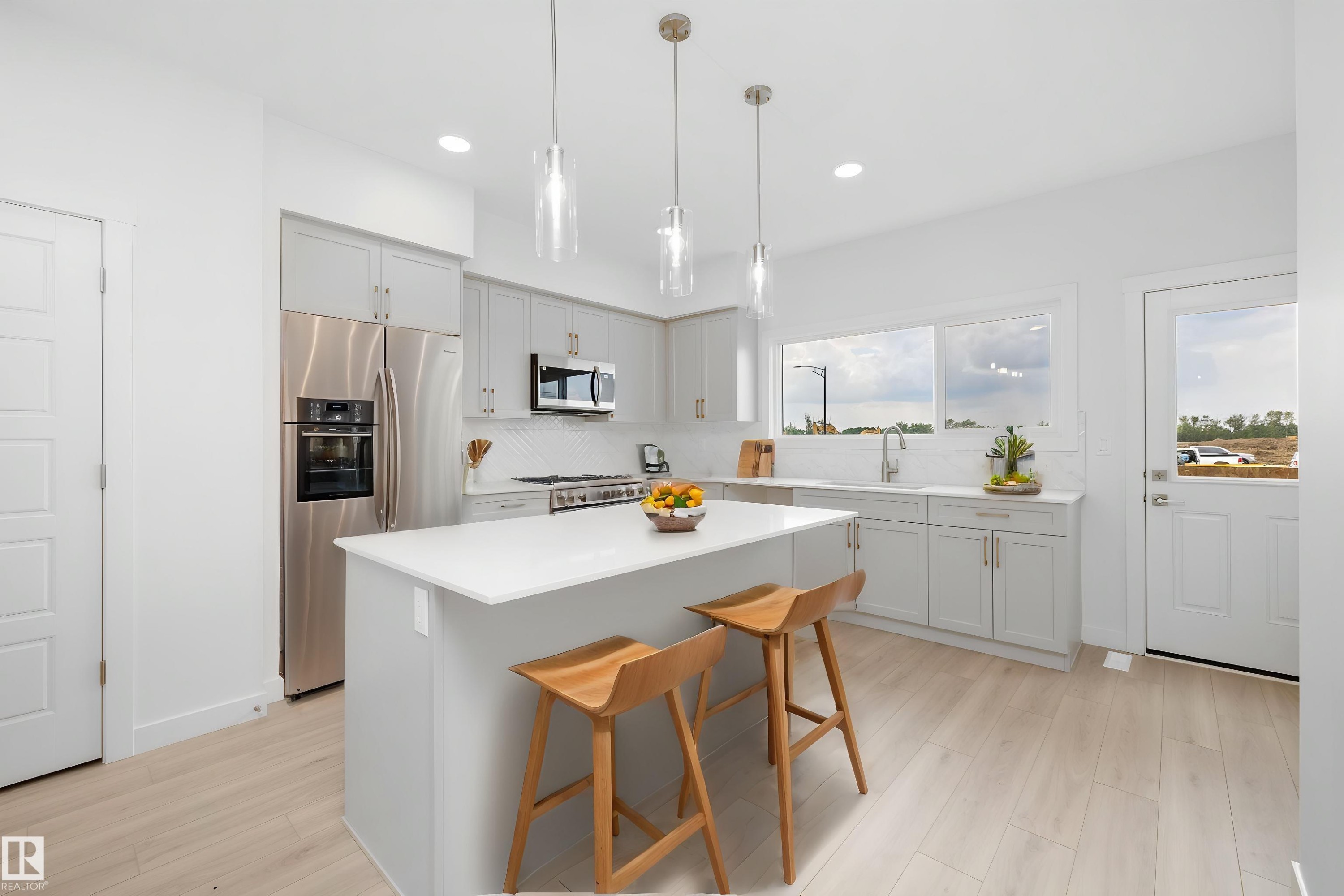 18709 18A Avenue, Edmonton, AB - Indoor Photo Showing Kitchen