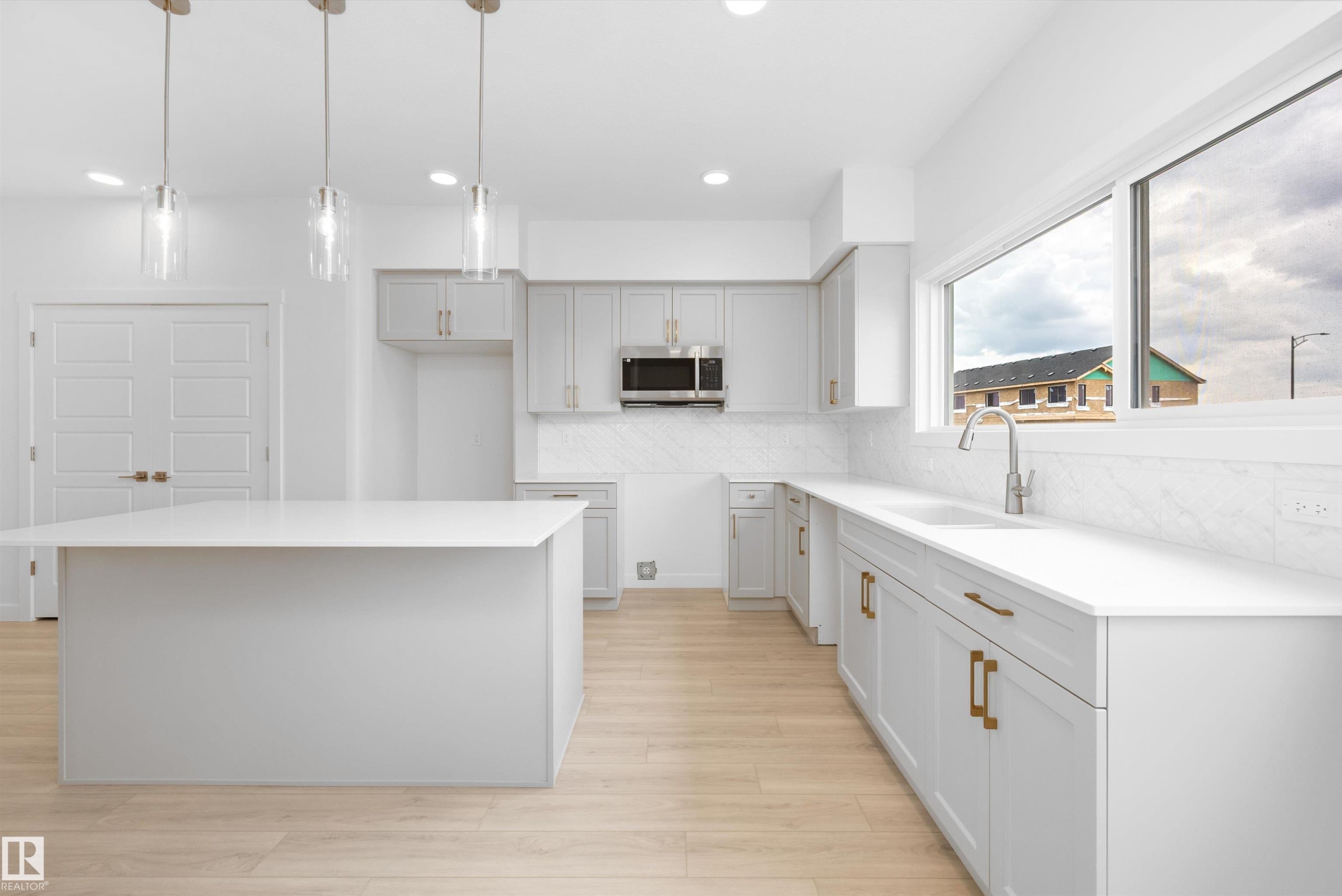 18709 18A Avenue, Edmonton, AB - Indoor With Storage