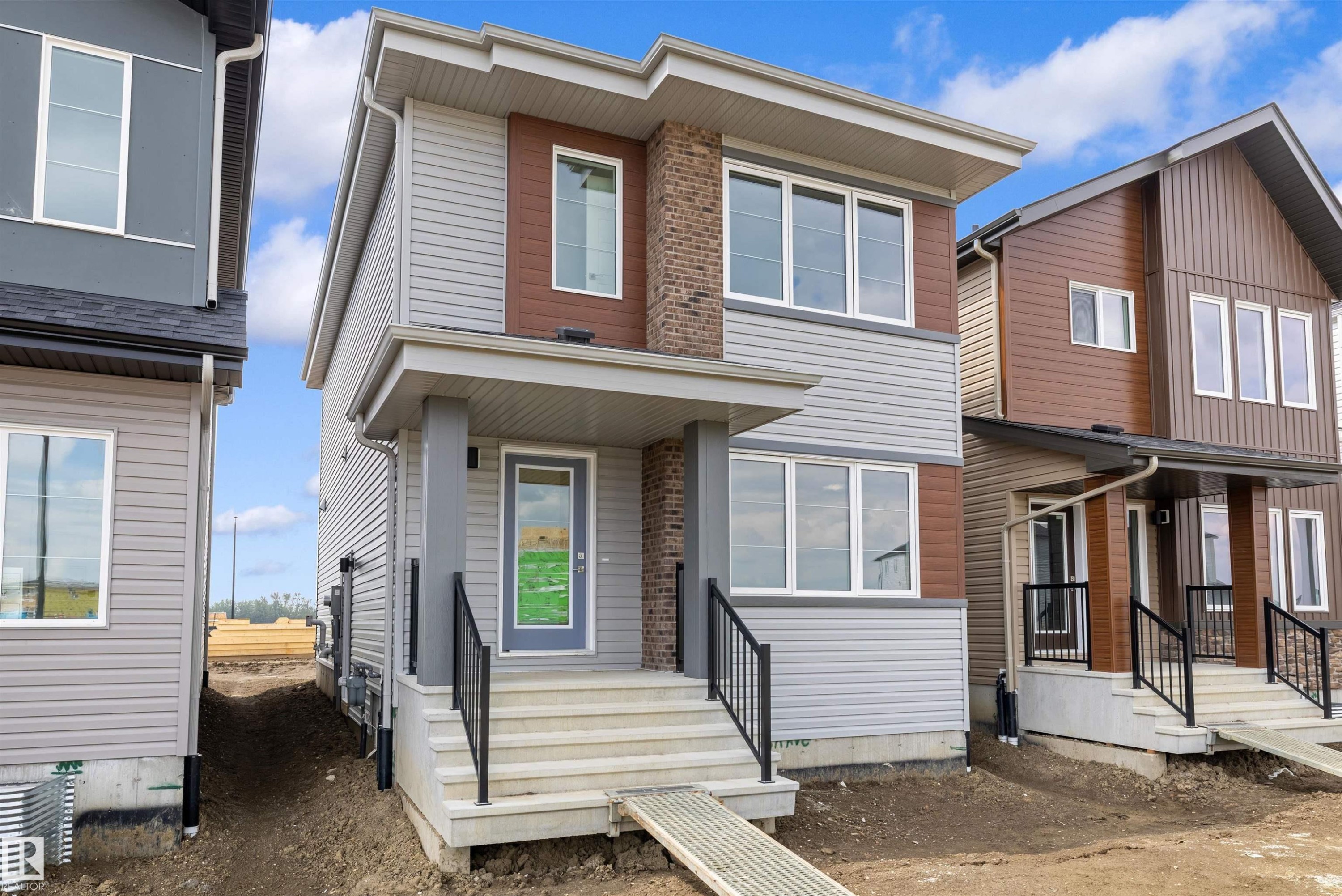 18709 18A Avenue, Edmonton, AB - Indoor Photo Showing Other Room
