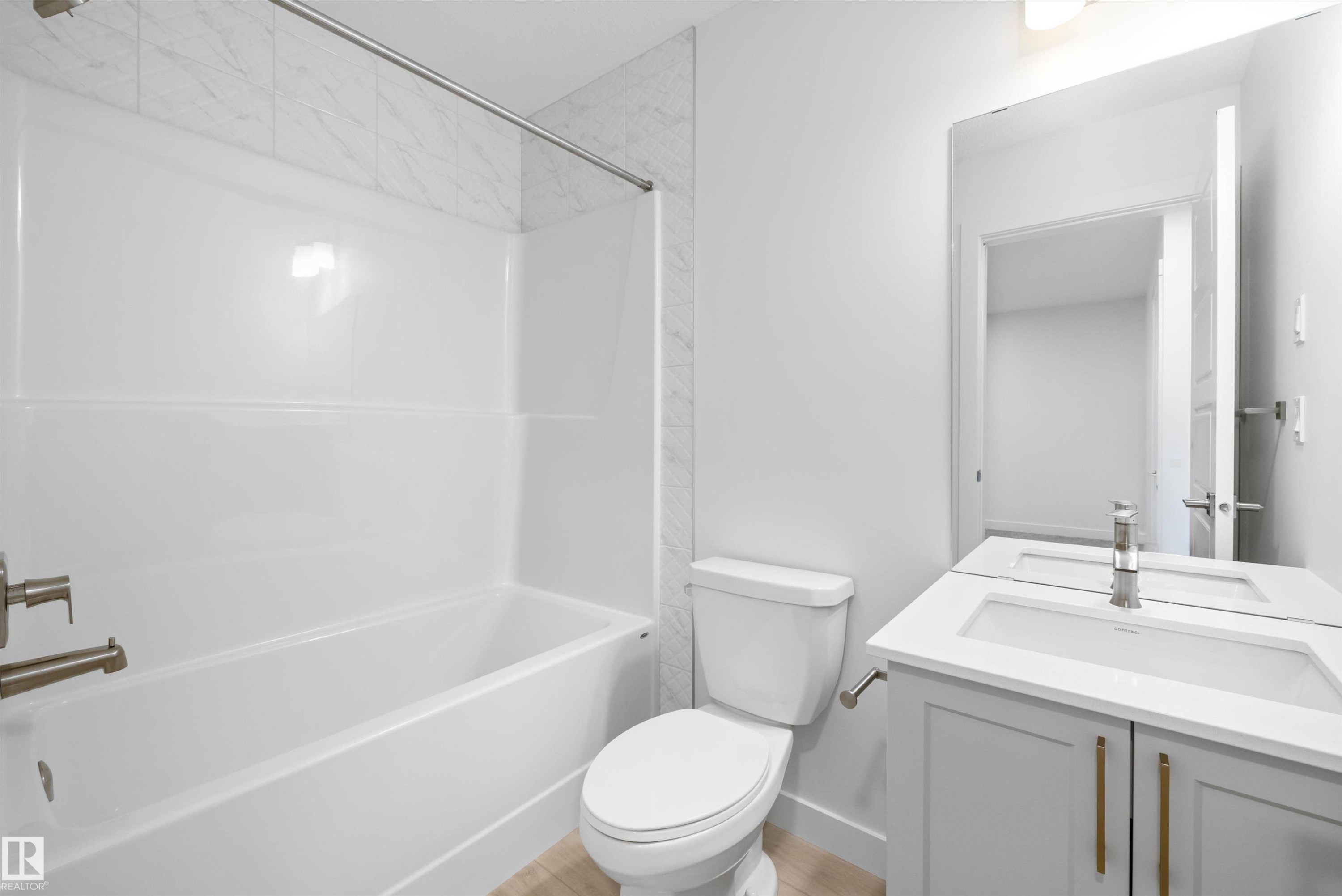 18709 18A Avenue, Edmonton, AB - Indoor Photo Showing Other Room