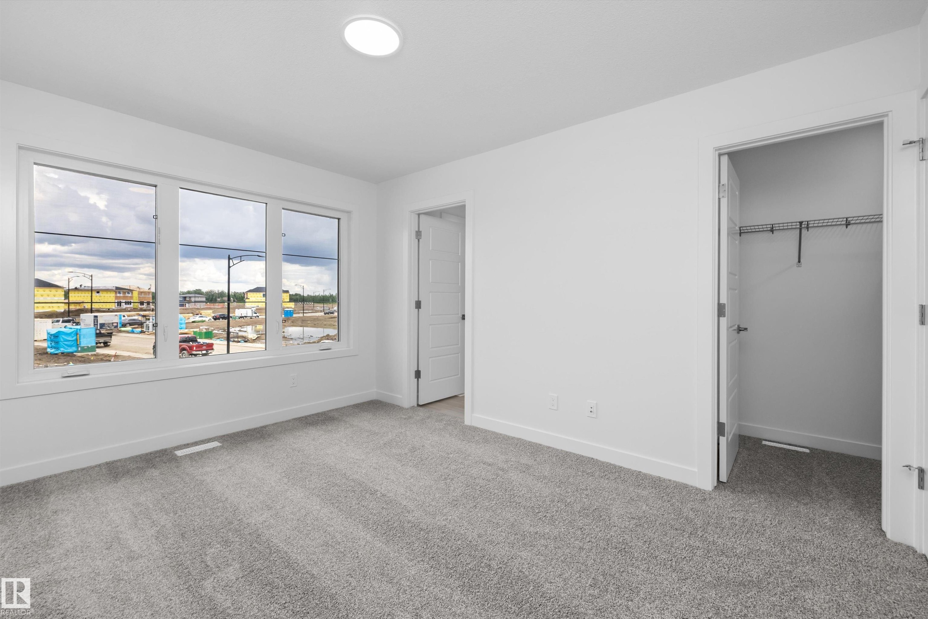18709 18A Avenue, Edmonton, AB - Indoor Photo Showing Other Room