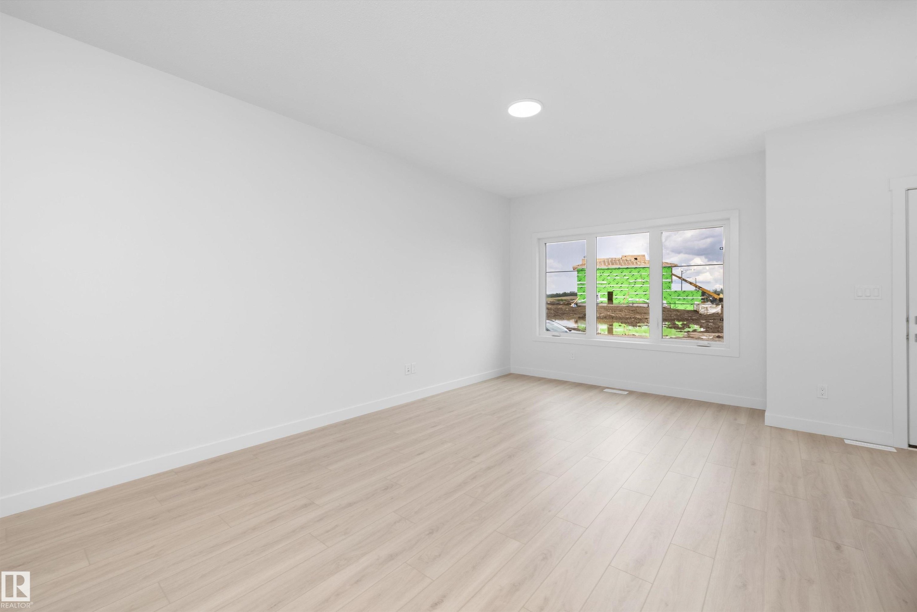 18709 18A Avenue, Edmonton, AB - Indoor