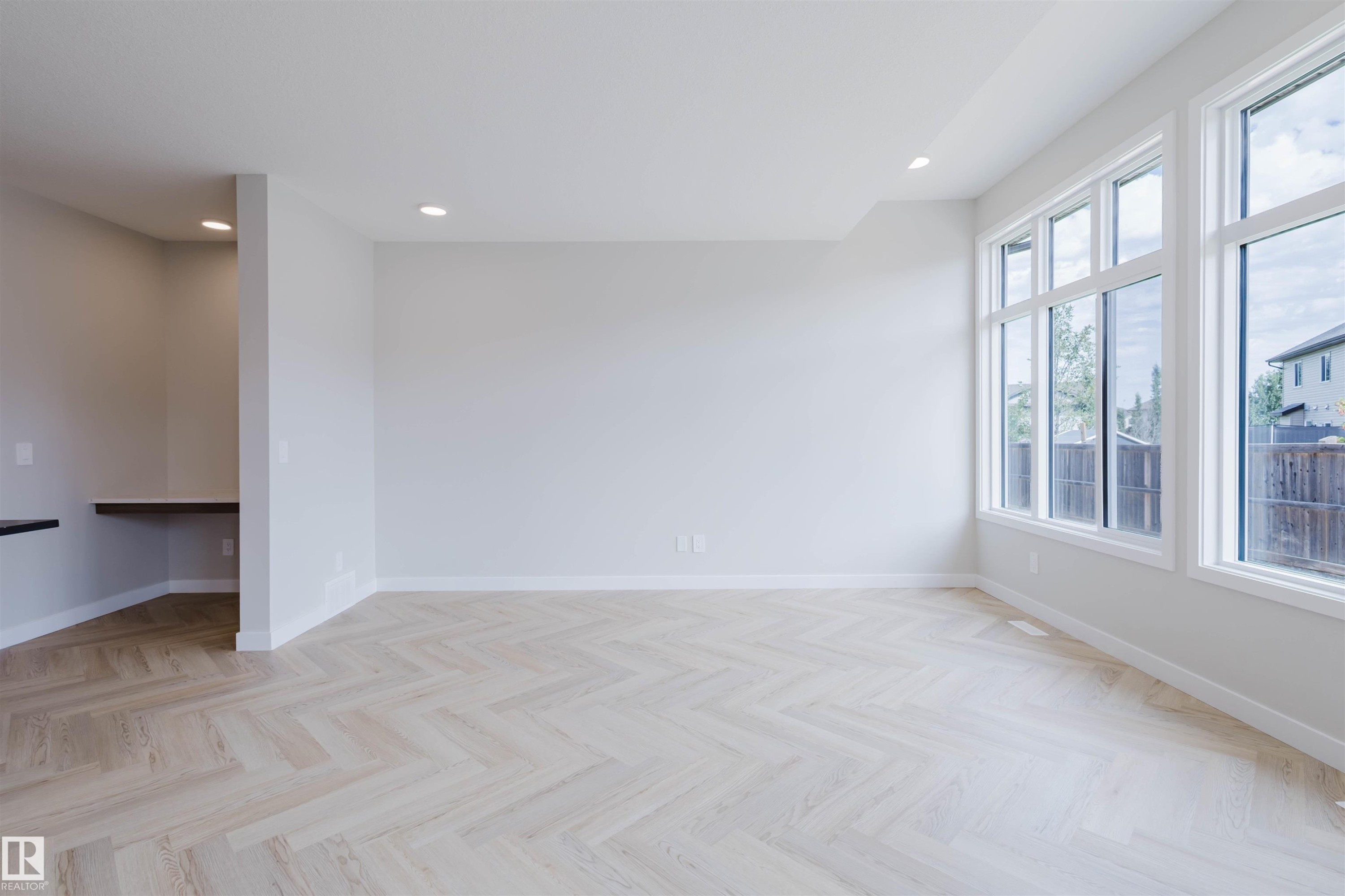 20632 43 Avenue, Edmonton, AB - Indoor Photo Showing Other Room