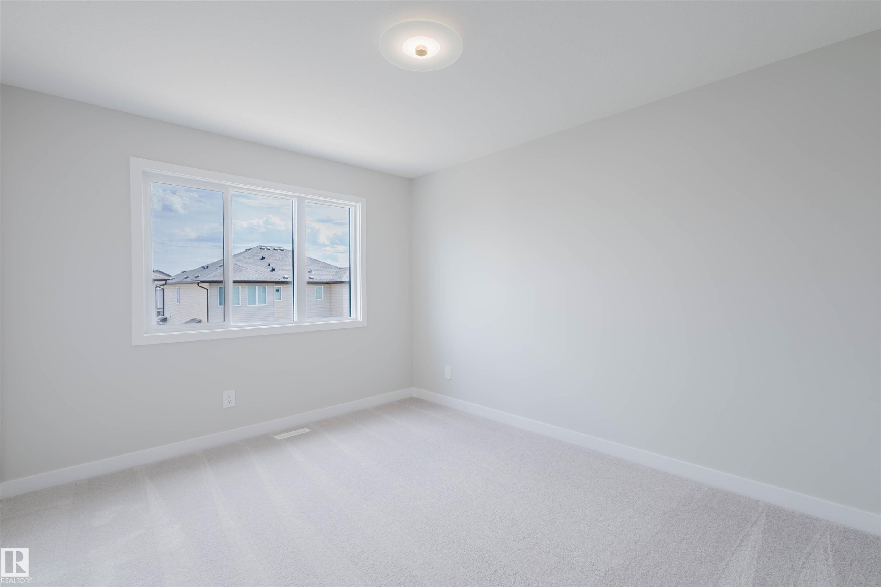 20632 43 Avenue, Edmonton, AB - Indoor Photo Showing Other Room
