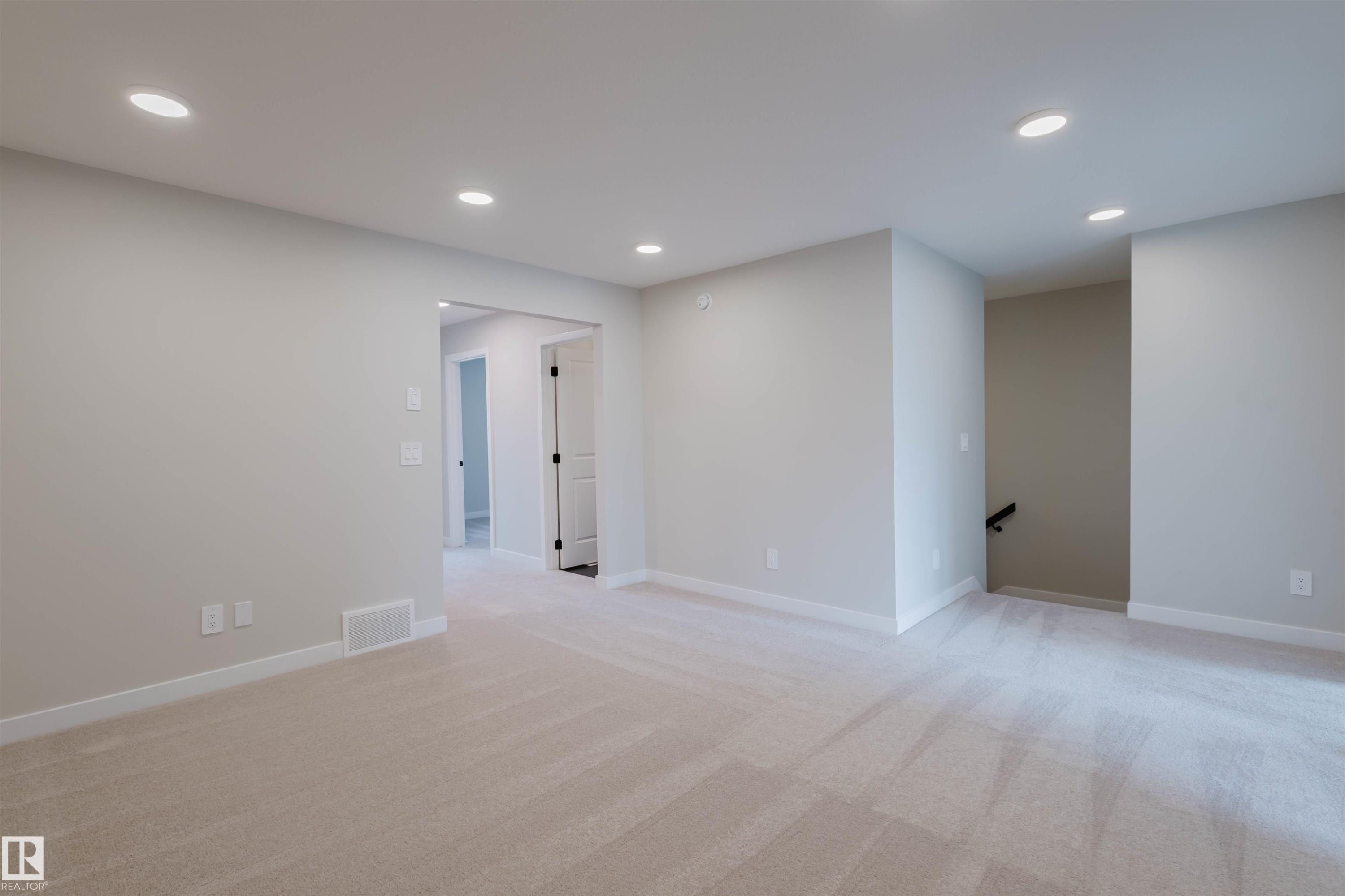 20632 43 Avenue, Edmonton, AB - Indoor Photo Showing Other Room