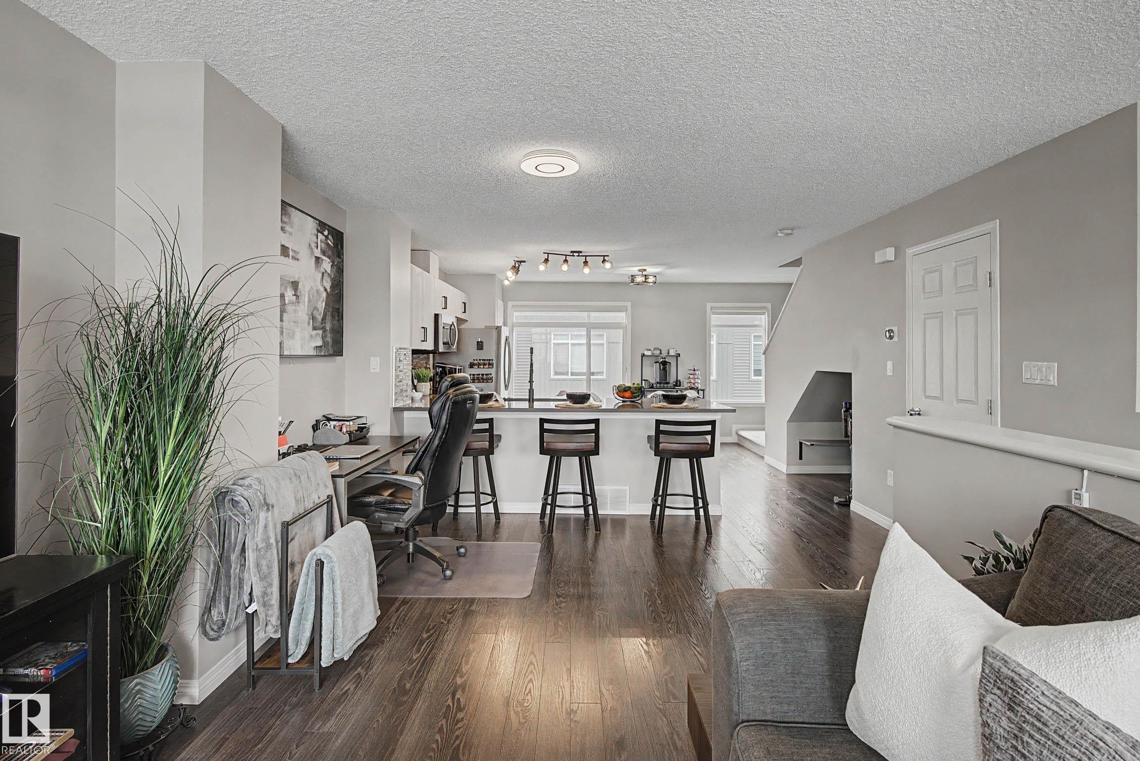 51 7503 Getty Gate, Edmonton, AB - Indoor