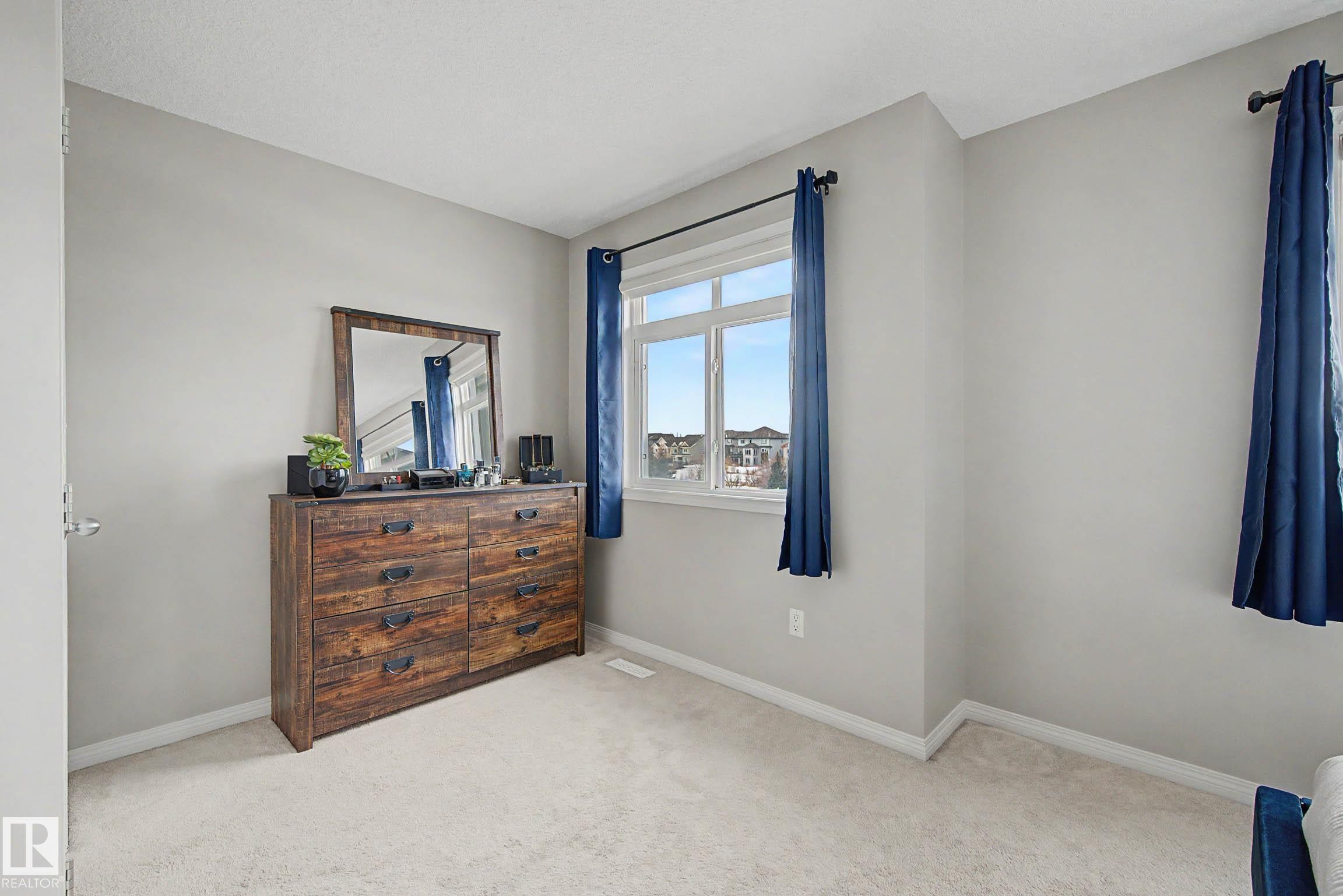 51 7503 Getty Gate, Edmonton, AB - Indoor Photo Showing Bedroom
