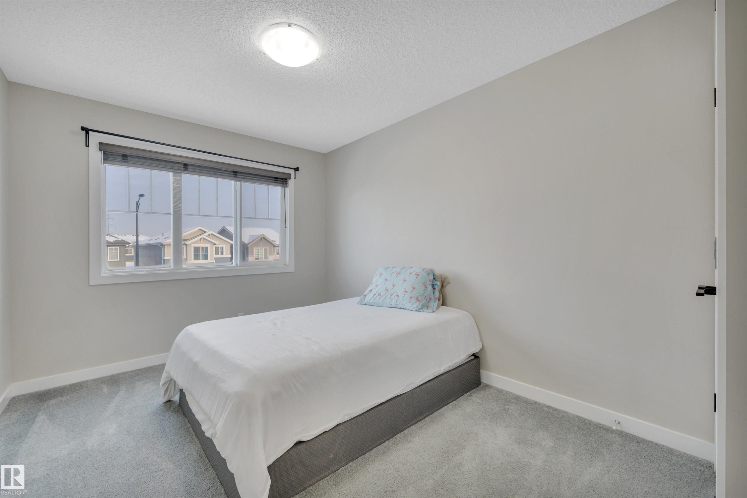 8021 Orchards Green, Edmonton, AB - Indoor Photo Showing Bedroom
