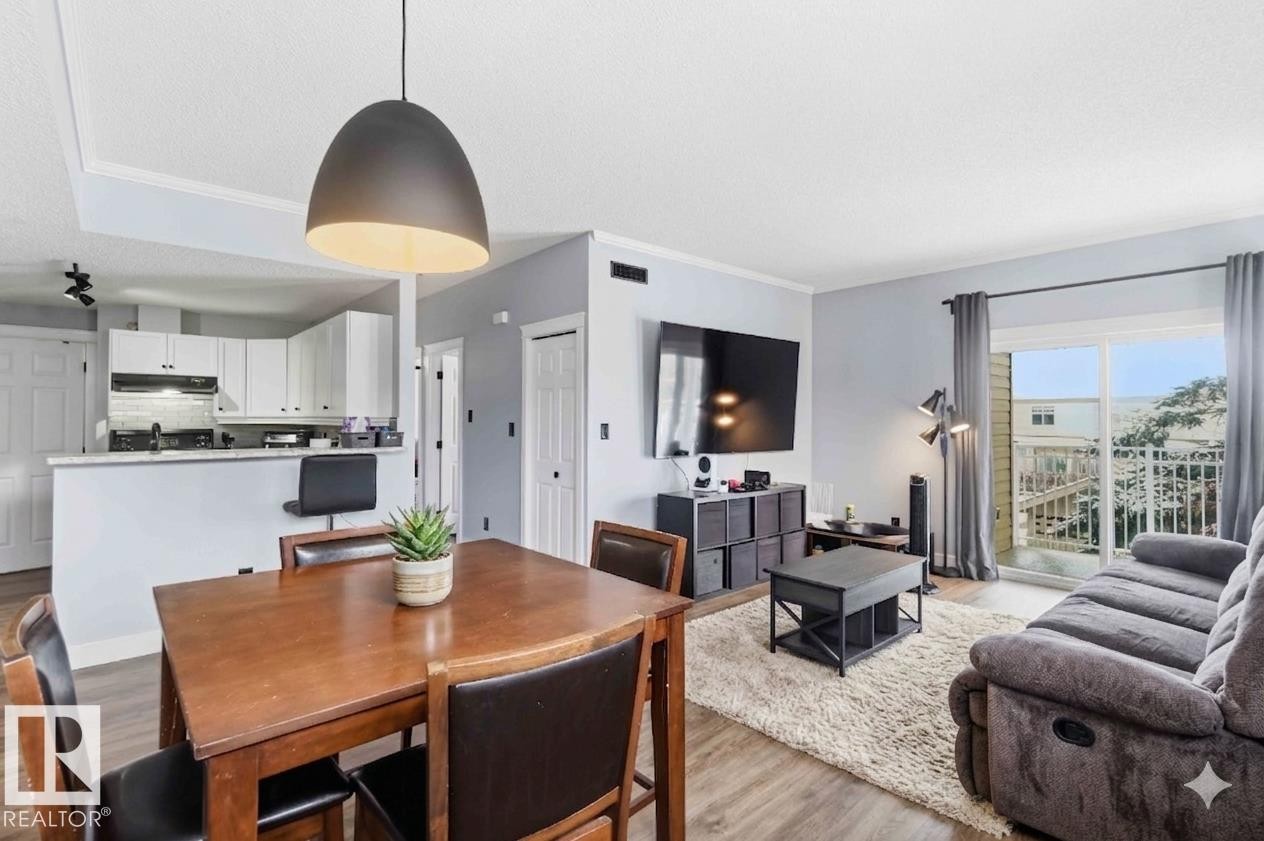 11 1179 Summerside Drive, Edmonton, AB - Indoor