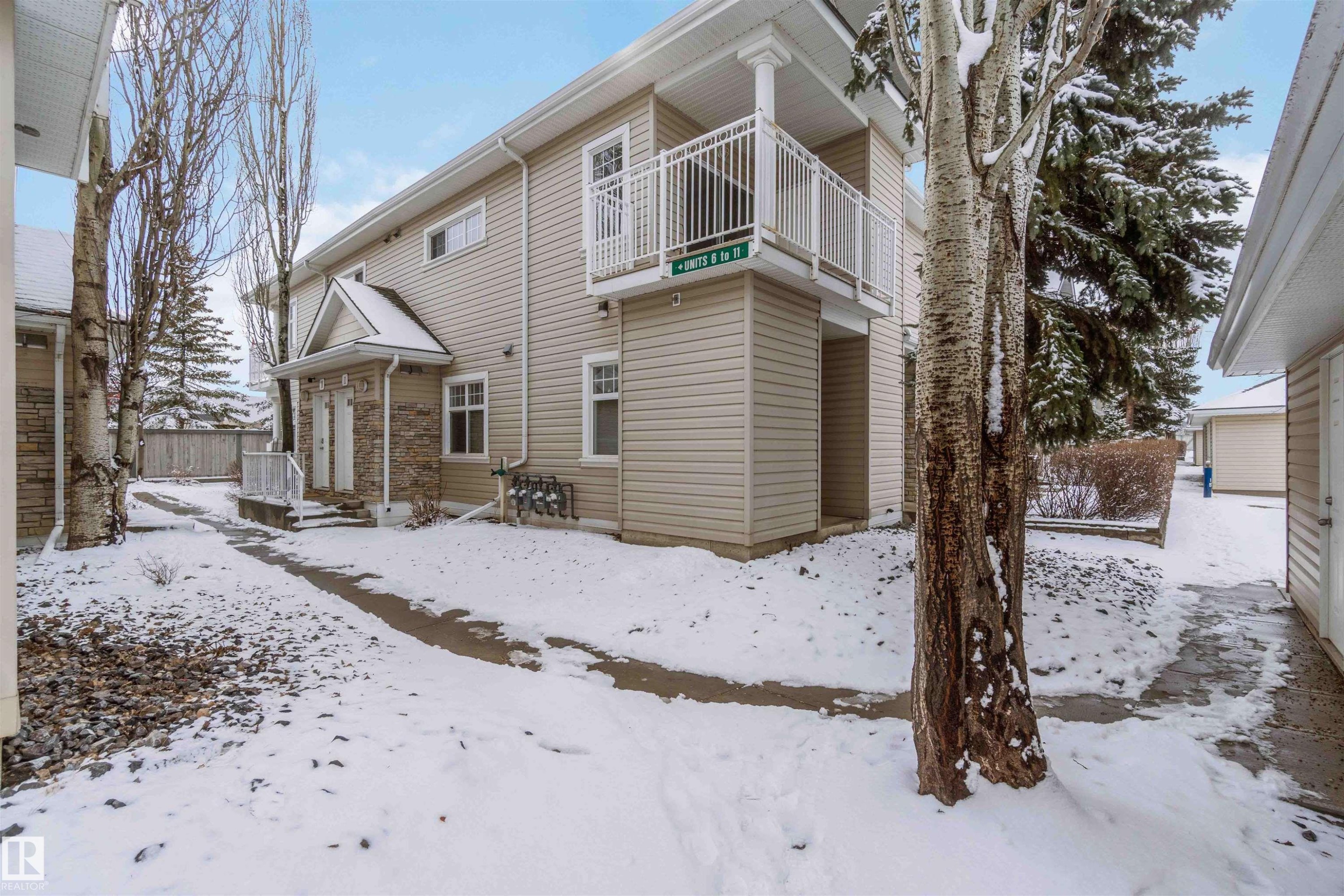 11 1179 Summerside Drive, Edmonton, AB - Outdoor