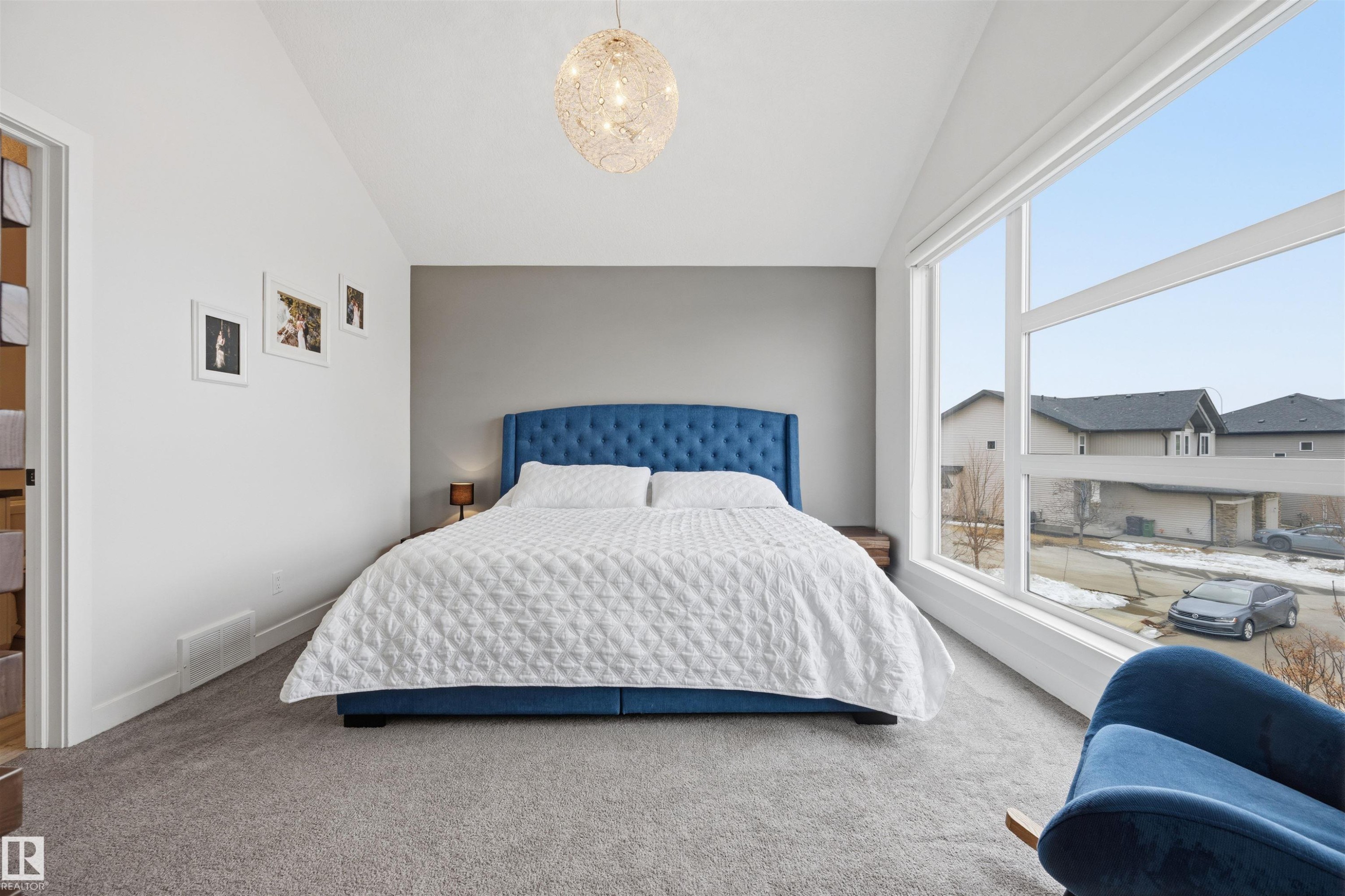 7123 Cardinal Way, Edmonton, AB - Indoor Photo Showing Bedroom